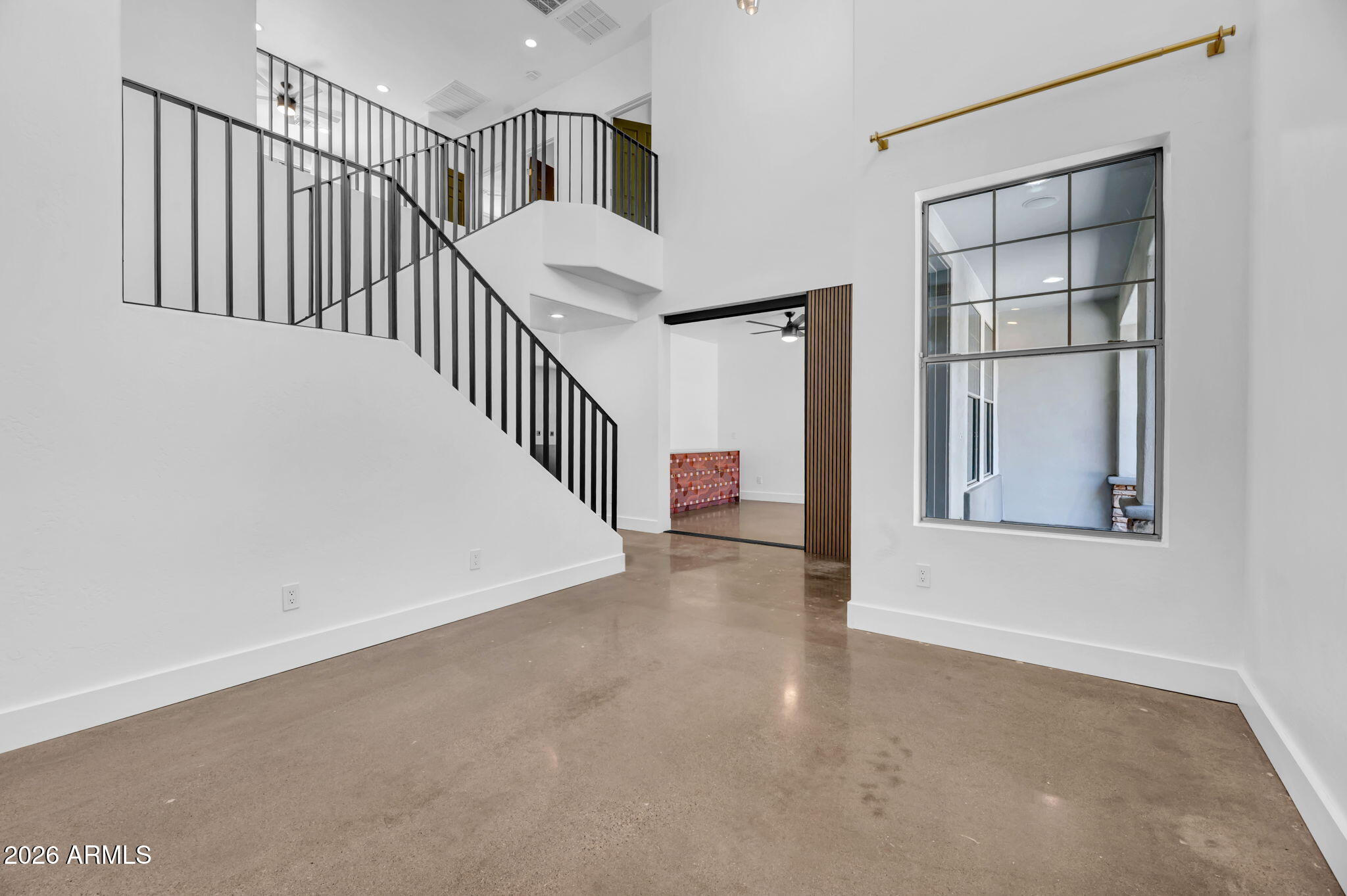 27363 N WHITEHORN Trail