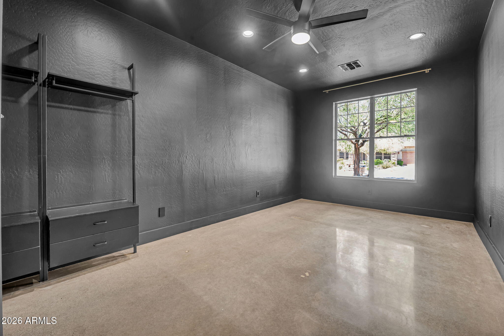 27363 N WHITEHORN Trail