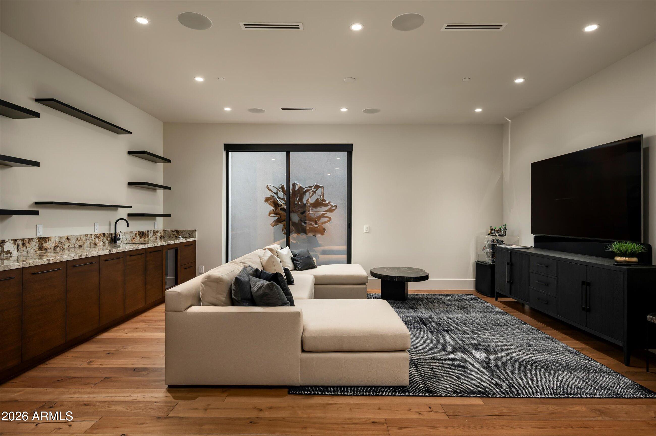 6893 E CACTUS WREN Road