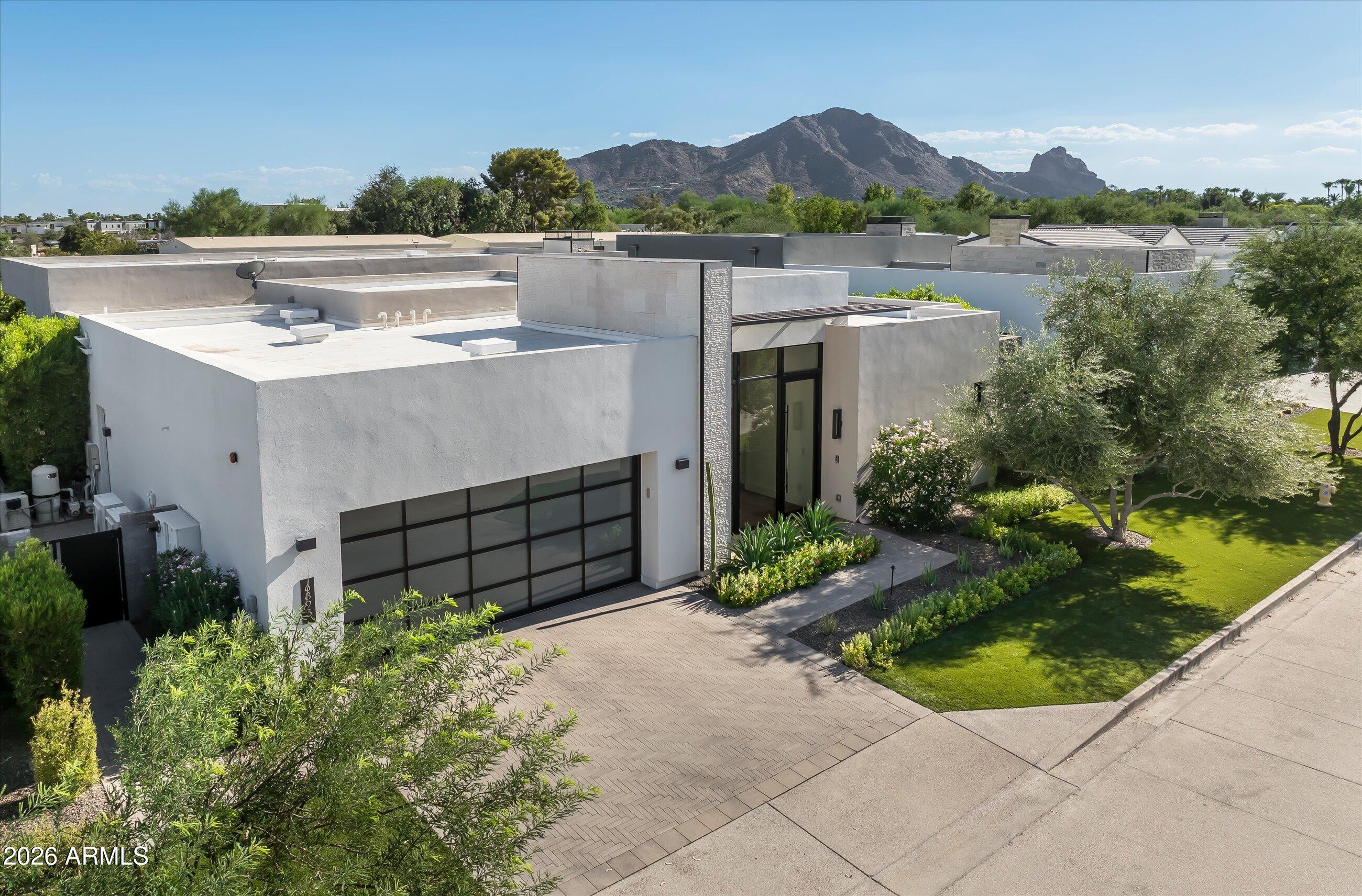 6893 E CACTUS WREN Road