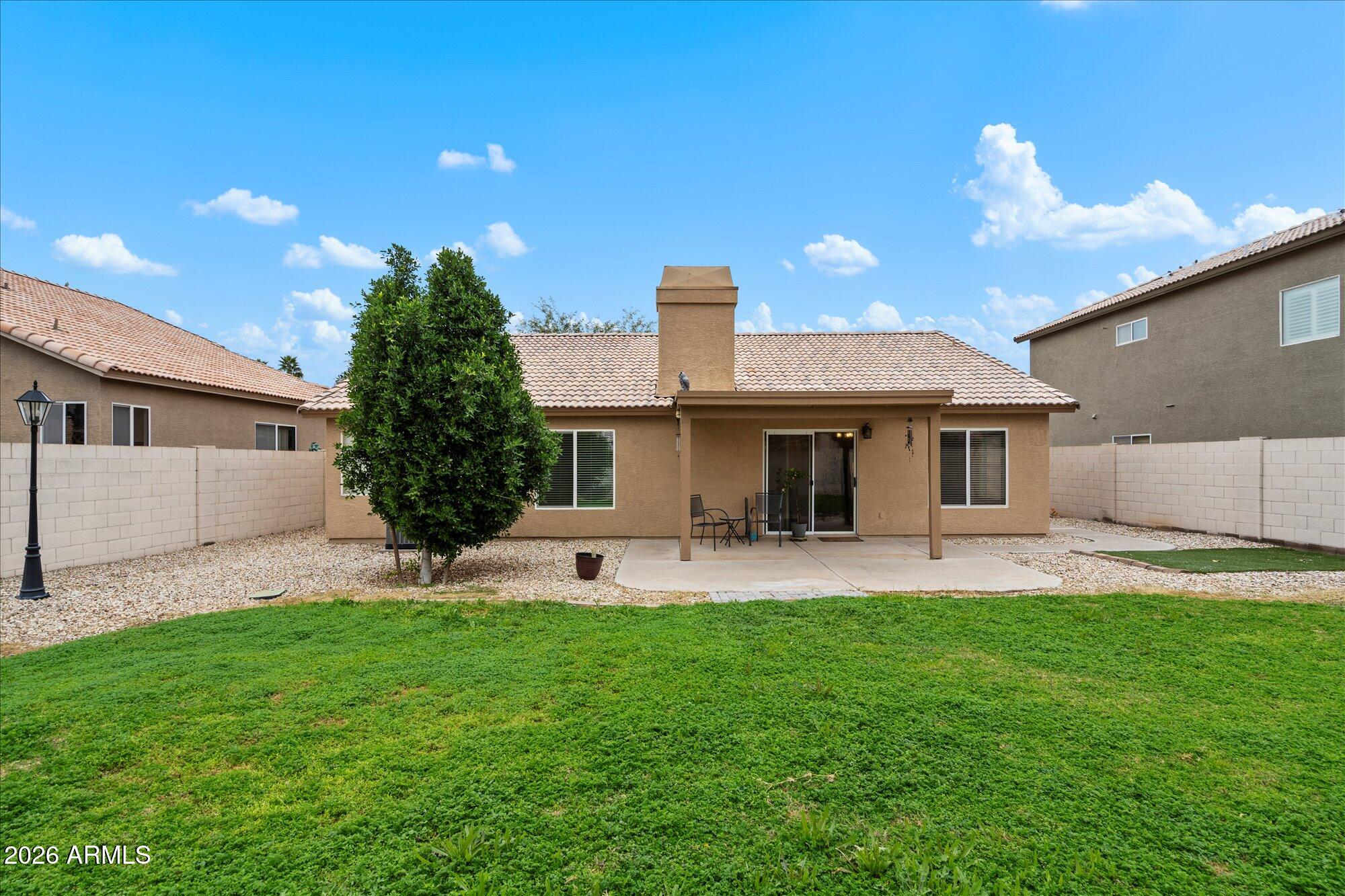 243 W BAYLOR Lane
