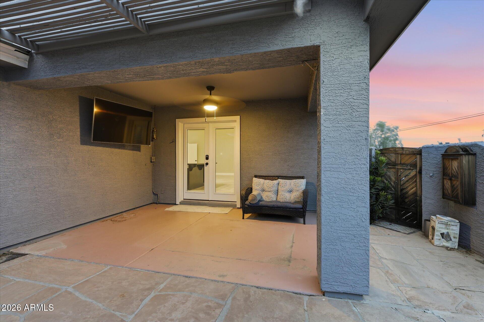 1534 N ACACIA Road