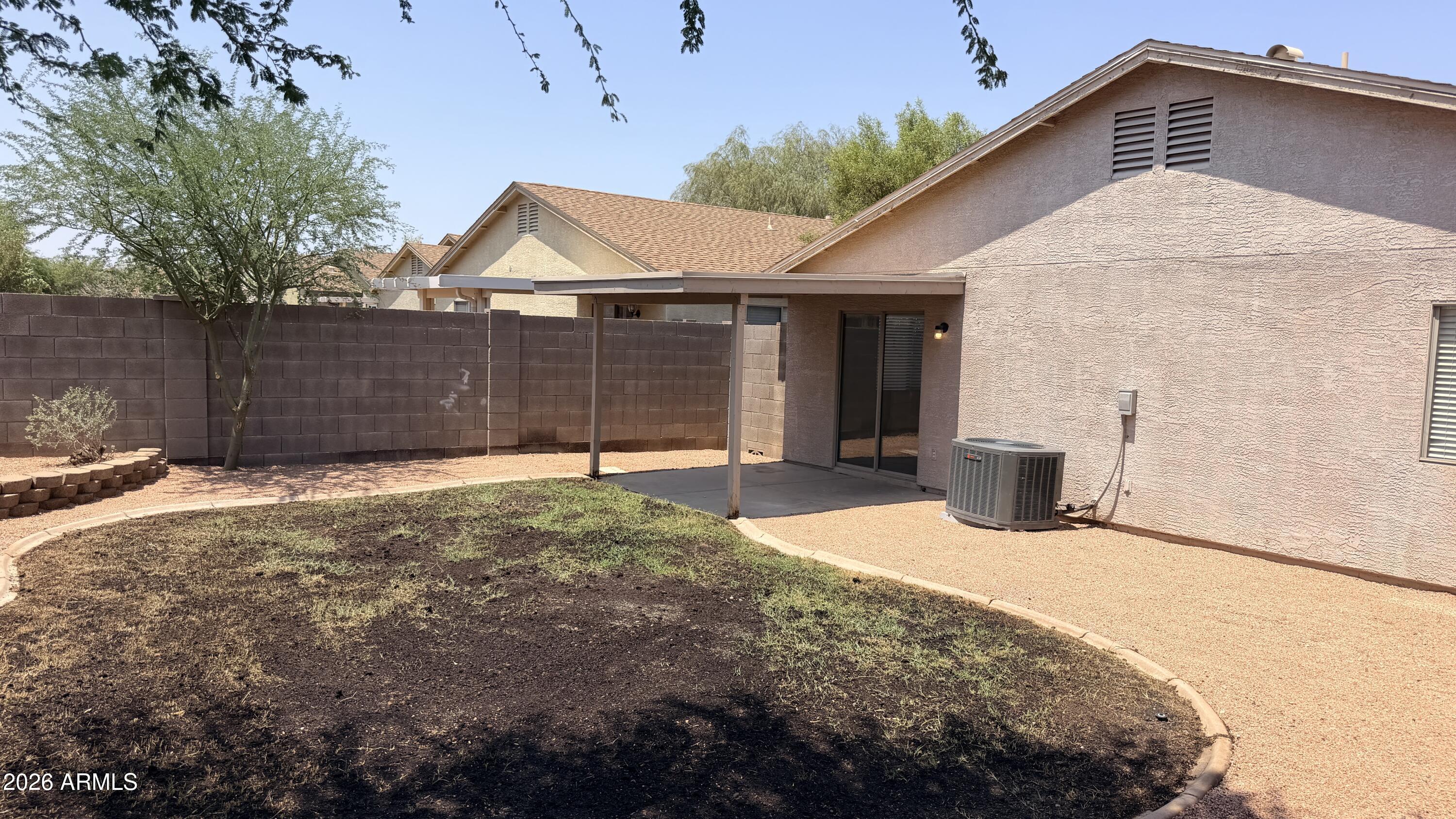 1055 E DESERT MOON Trail