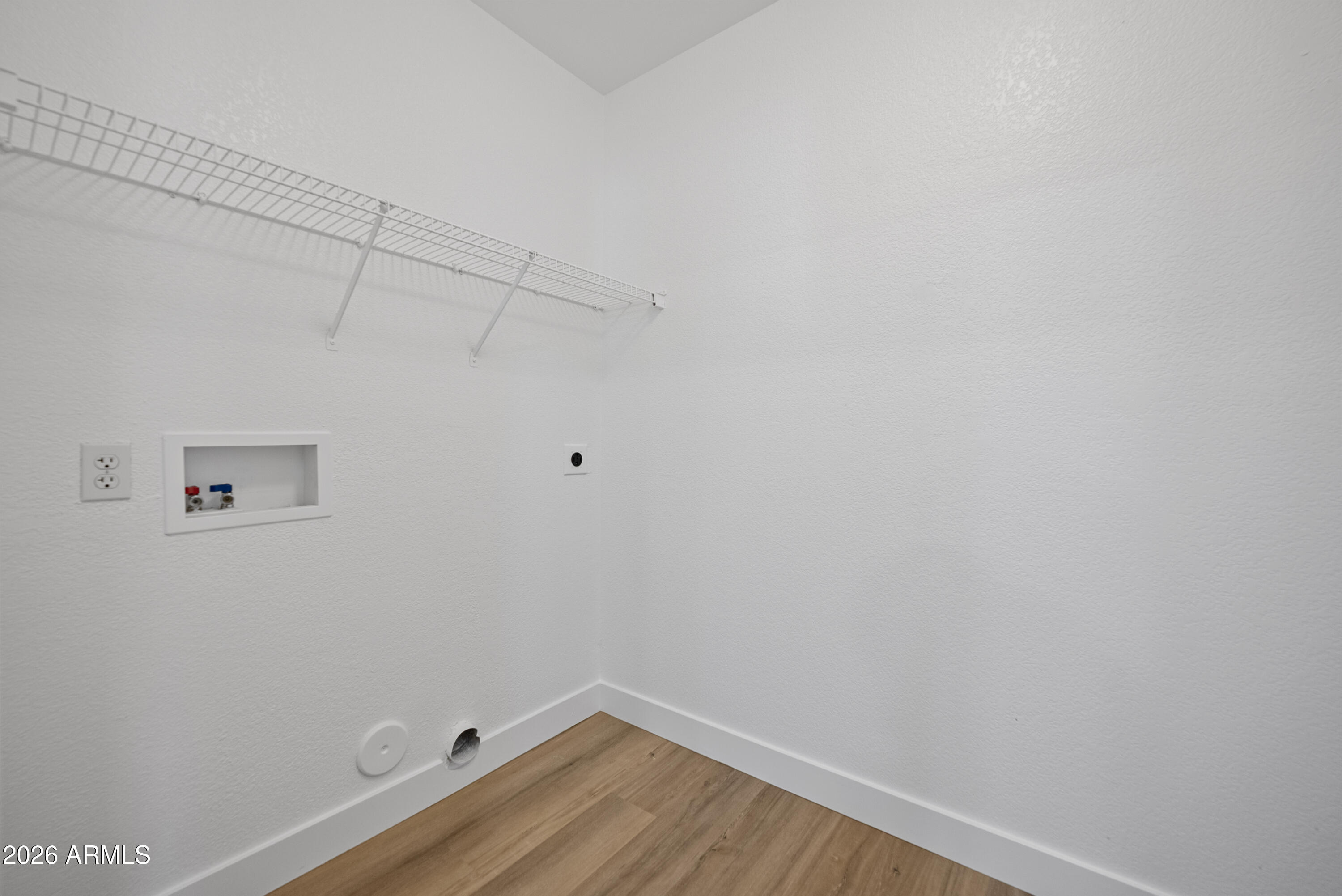 1055 E DESERT MOON Trail