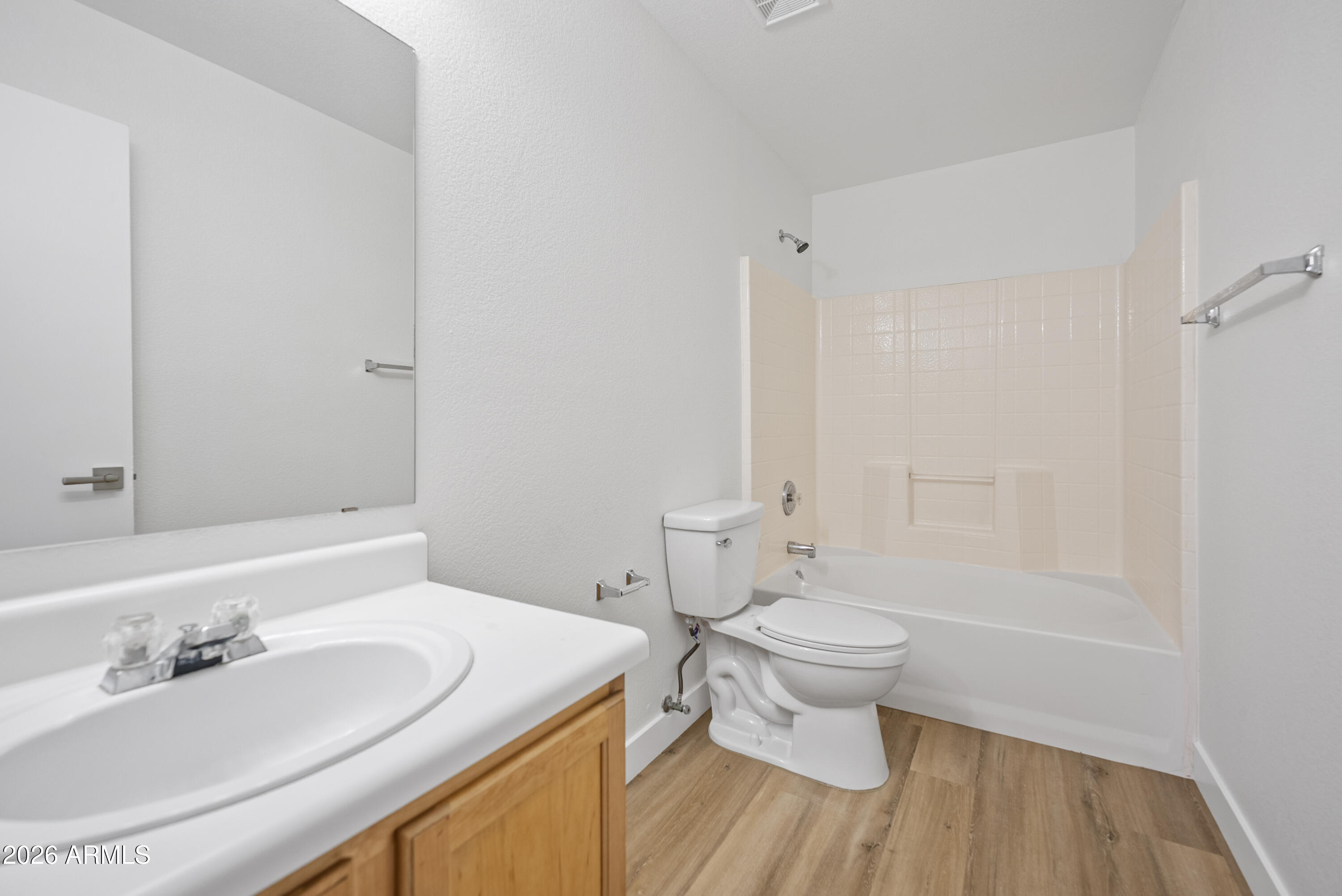 1055 E DESERT MOON Trail