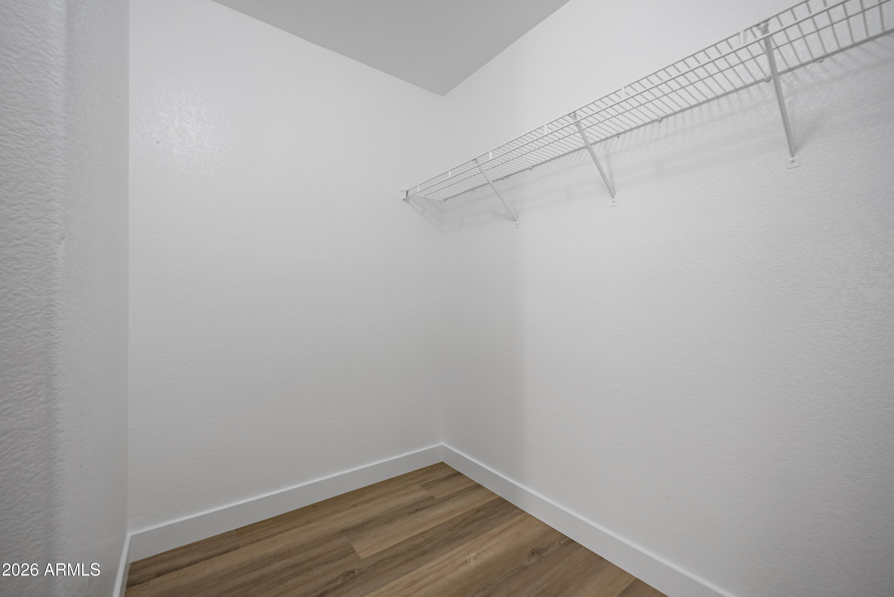 1055 E DESERT MOON Trail