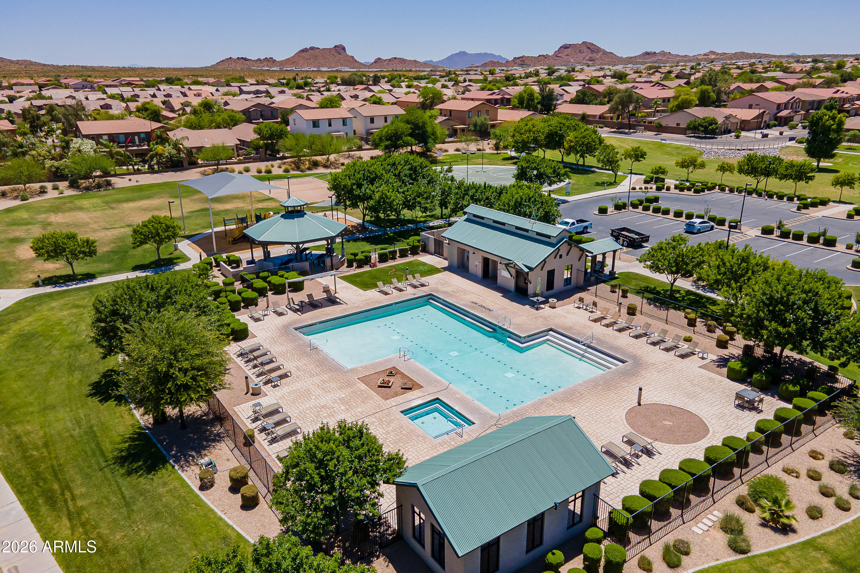 1055 E DESERT MOON Trail