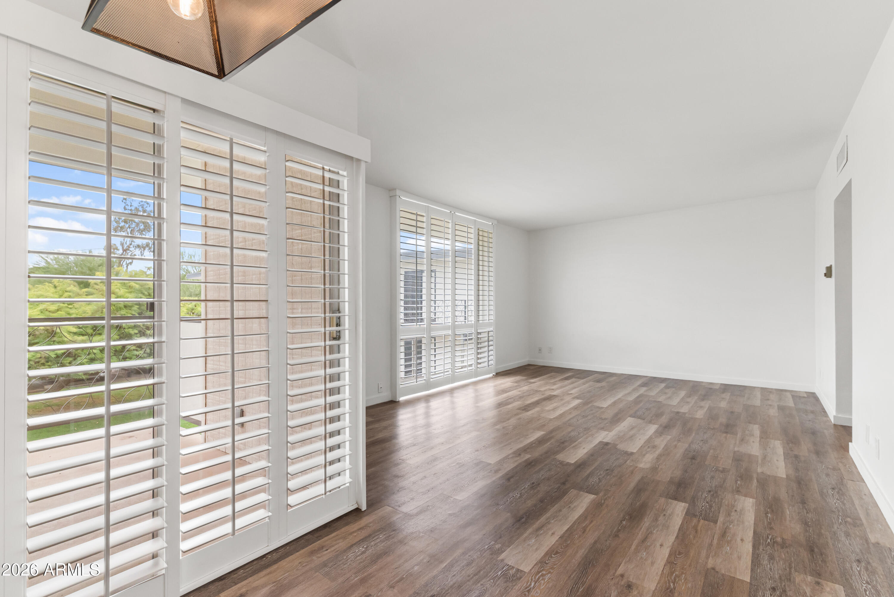 3242 E CAMELBACK Road 204