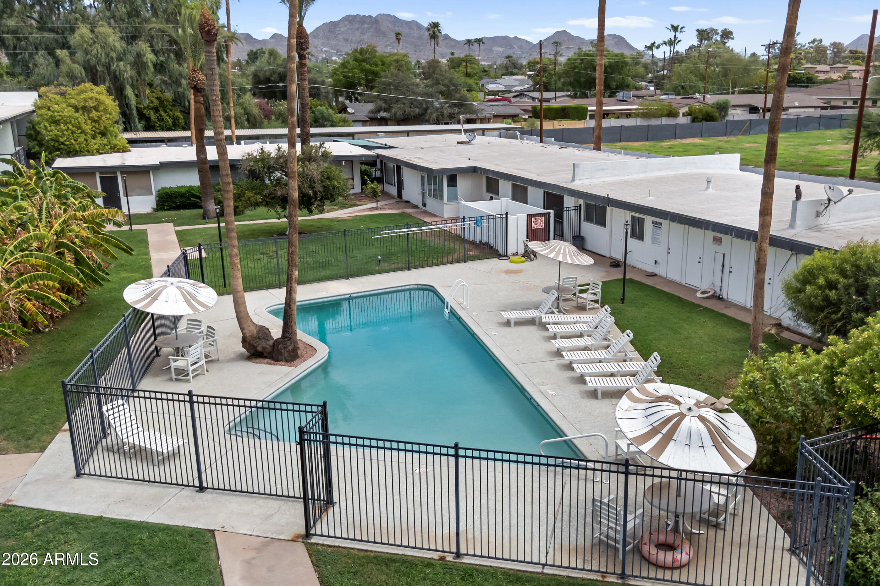 3242 E CAMELBACK Road 204