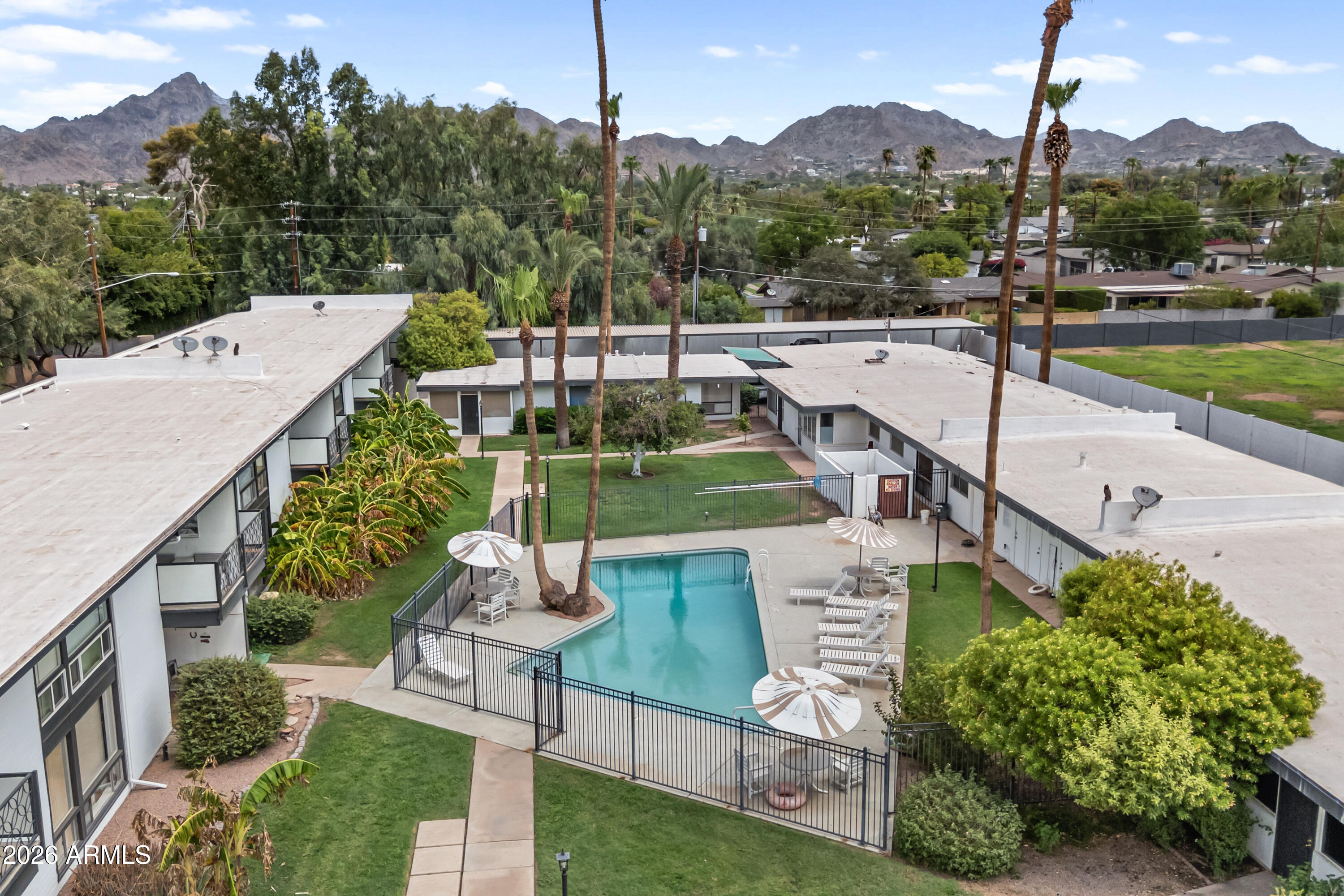 3242 E CAMELBACK Road 204