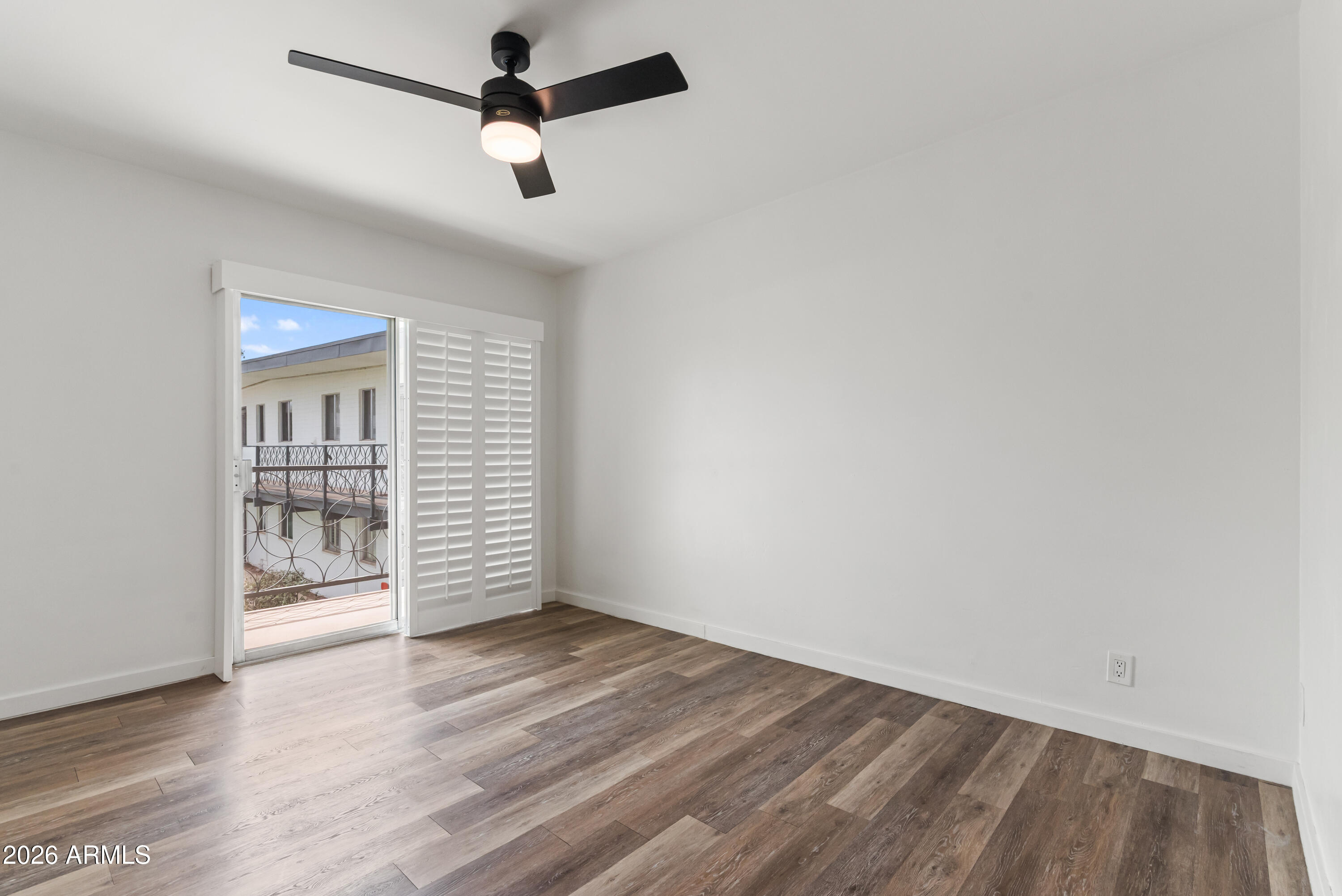 3242 E CAMELBACK Road 204