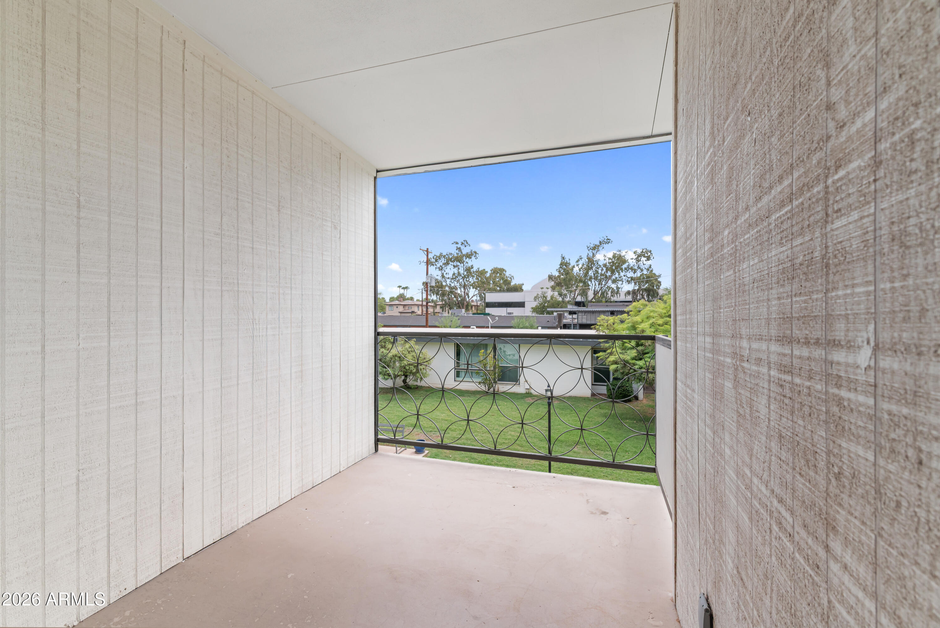 3242 E CAMELBACK Road 204