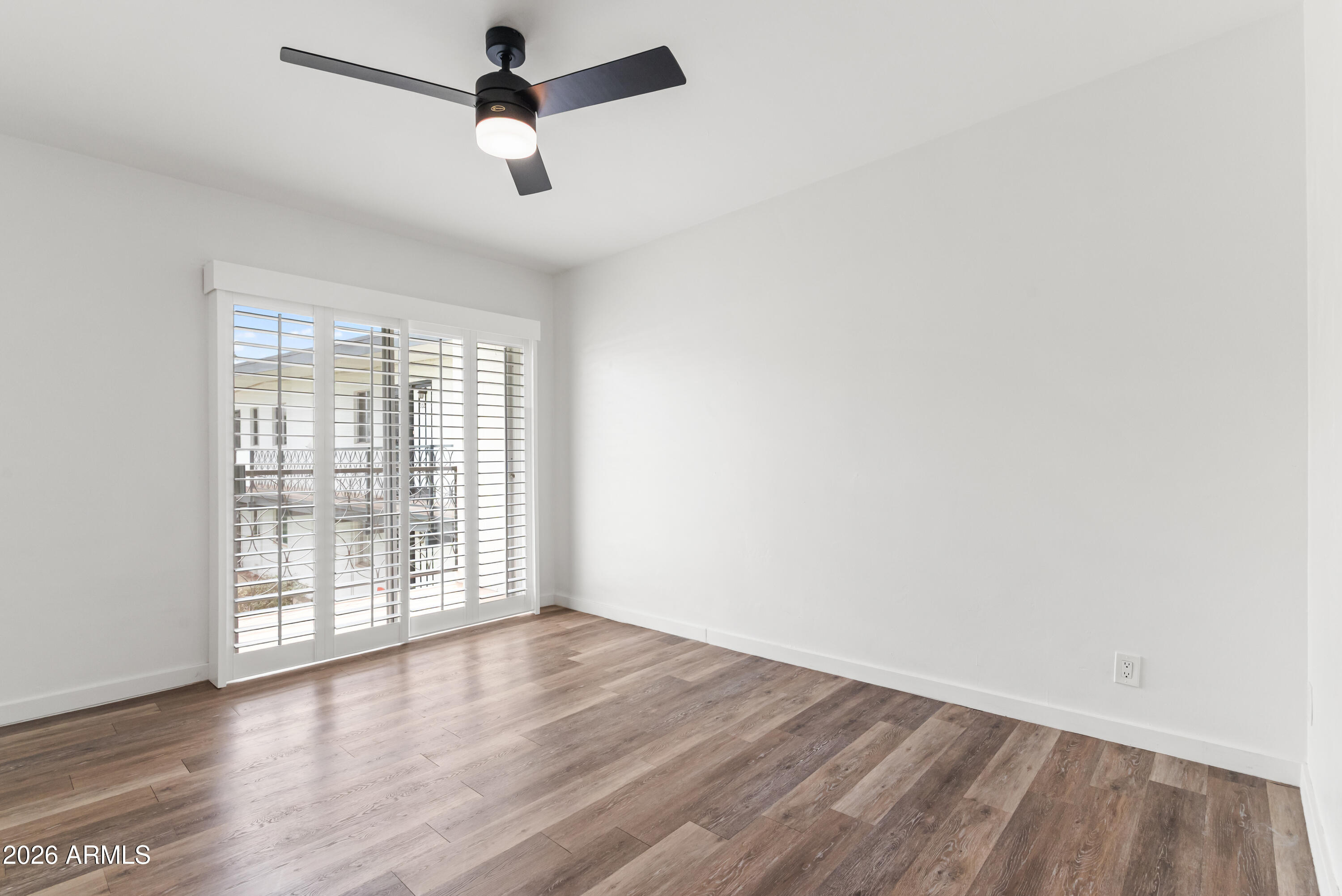 3242 E CAMELBACK Road 204