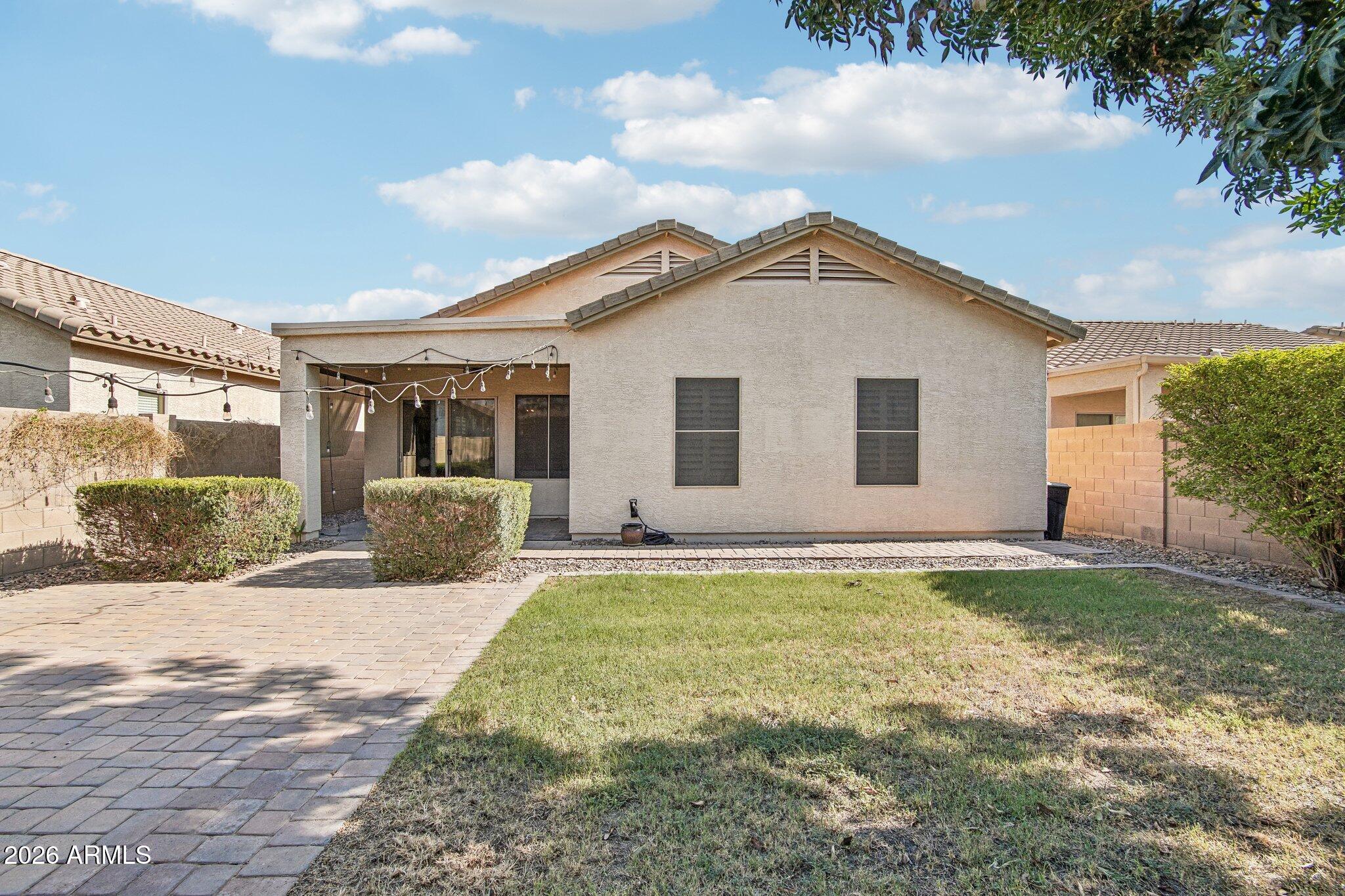 522 E GOLDMINE Lane