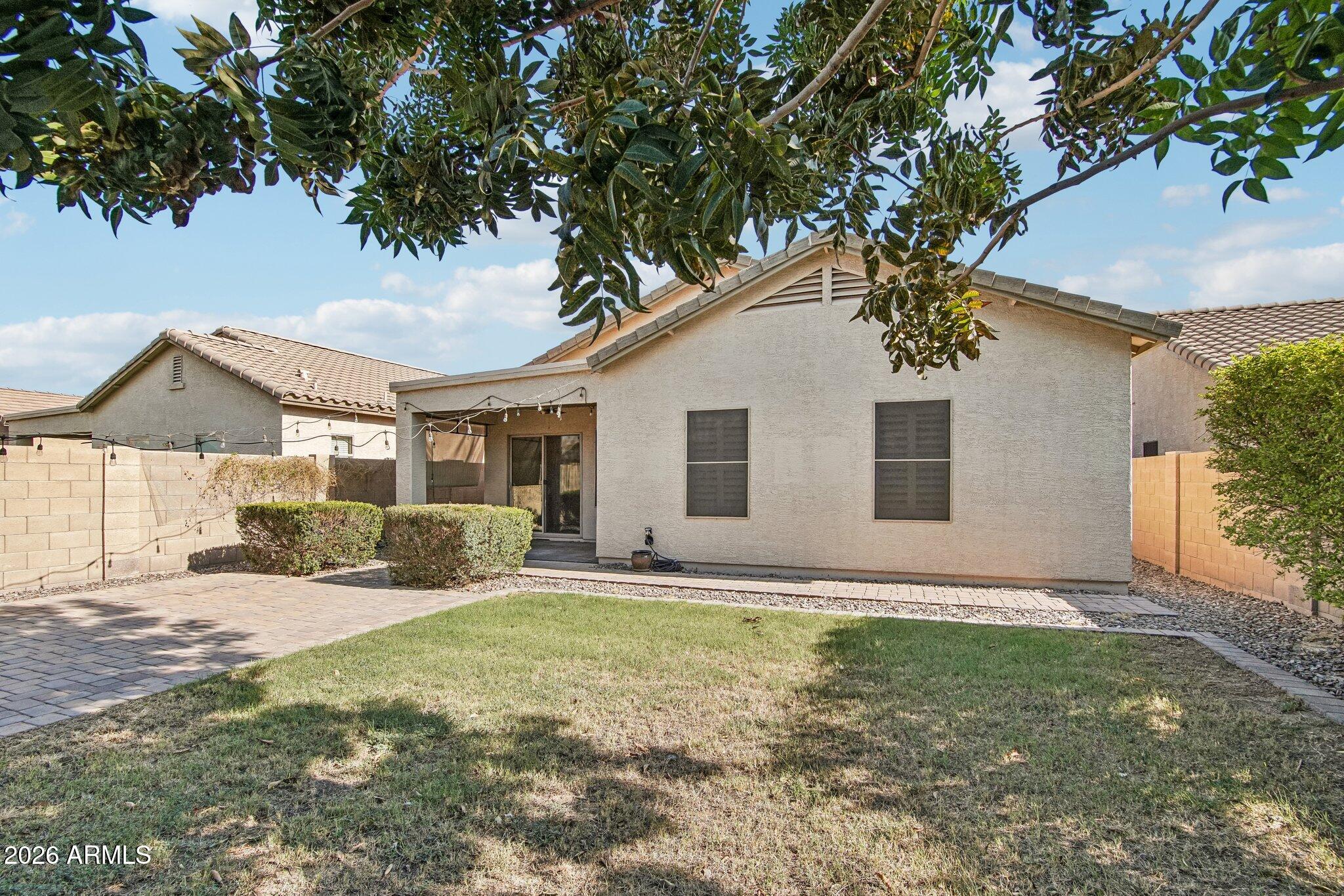 522 E GOLDMINE Lane