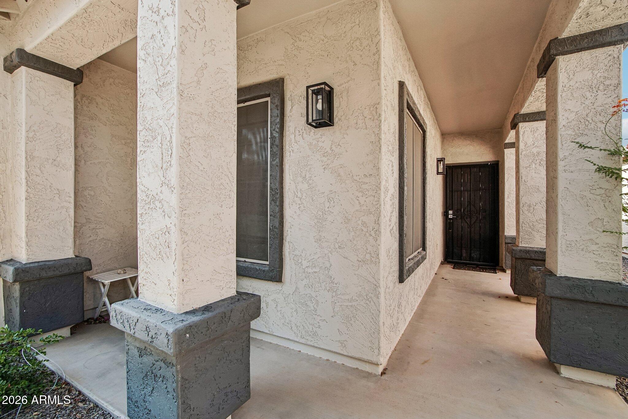 522 E GOLDMINE Lane