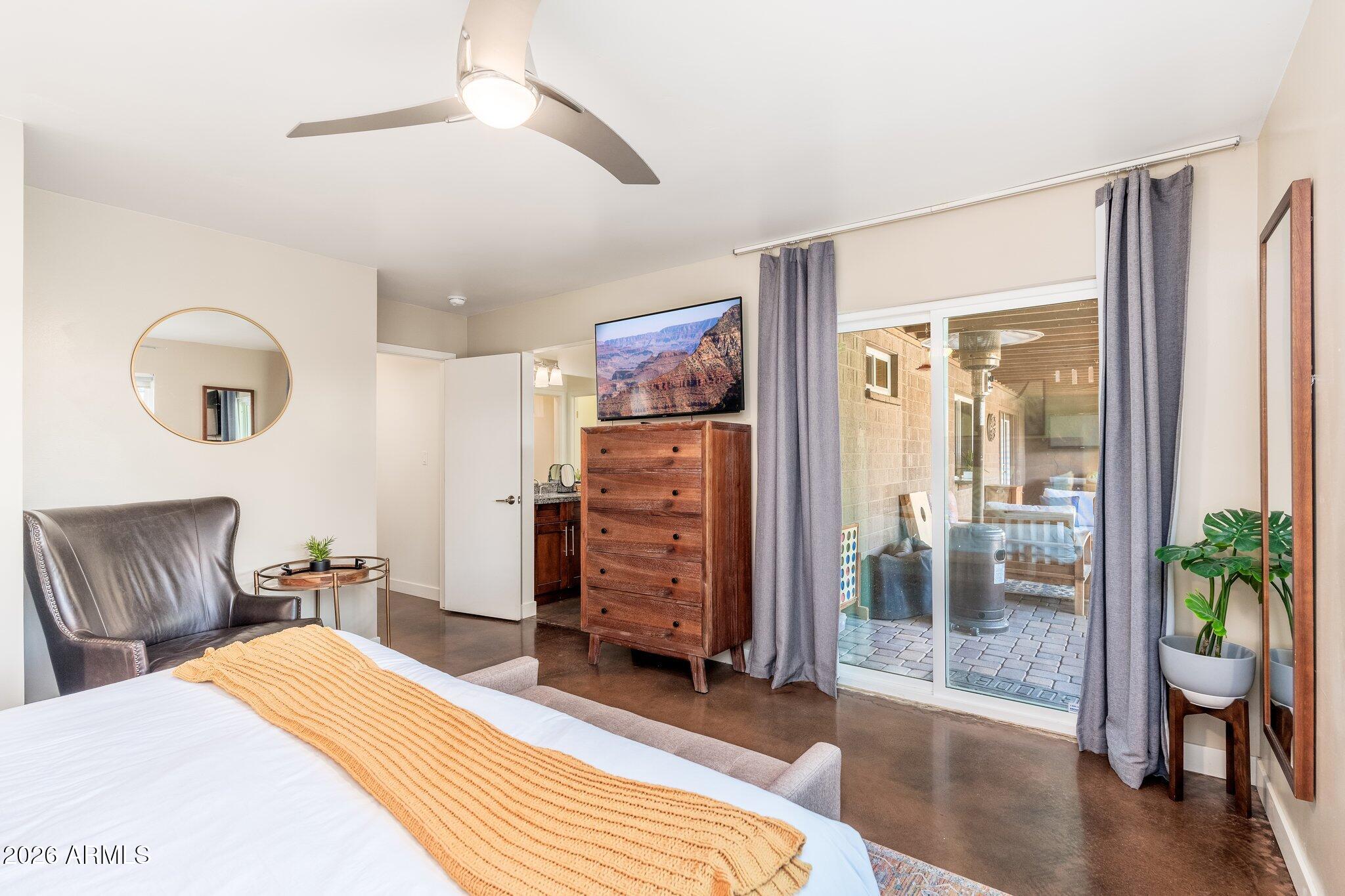 8426 E BONITA Drive