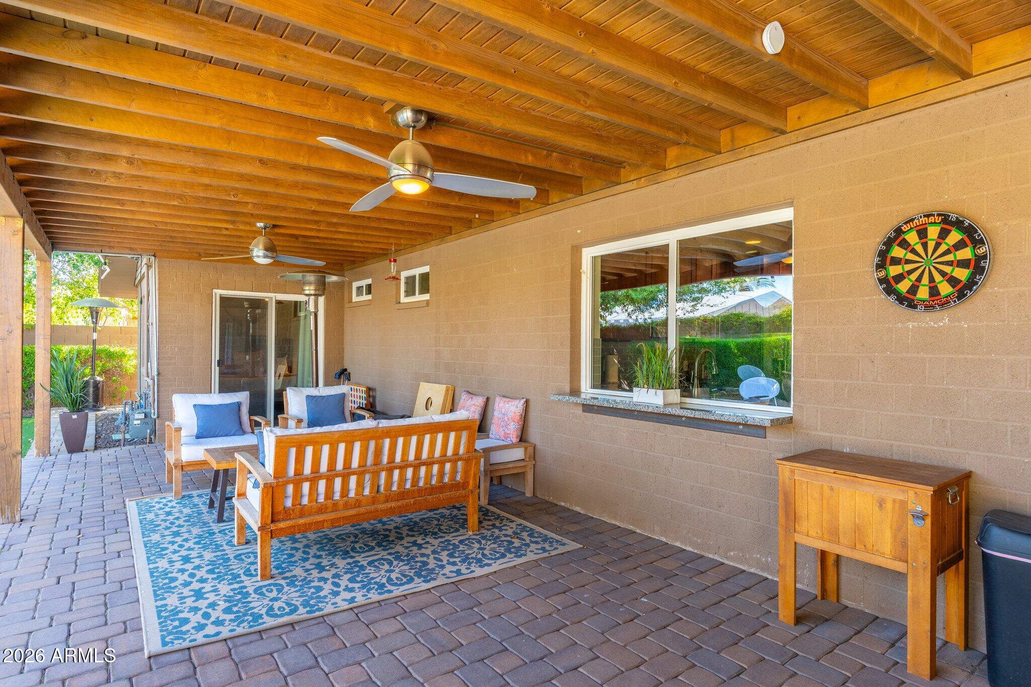 8426 E BONITA Drive