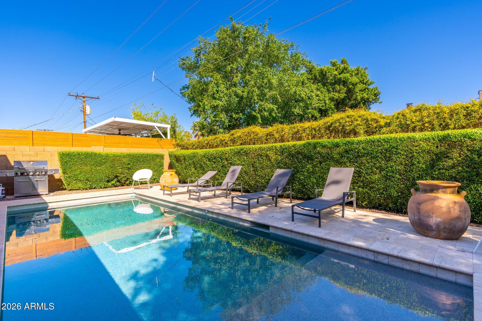 8426 E BONITA Drive