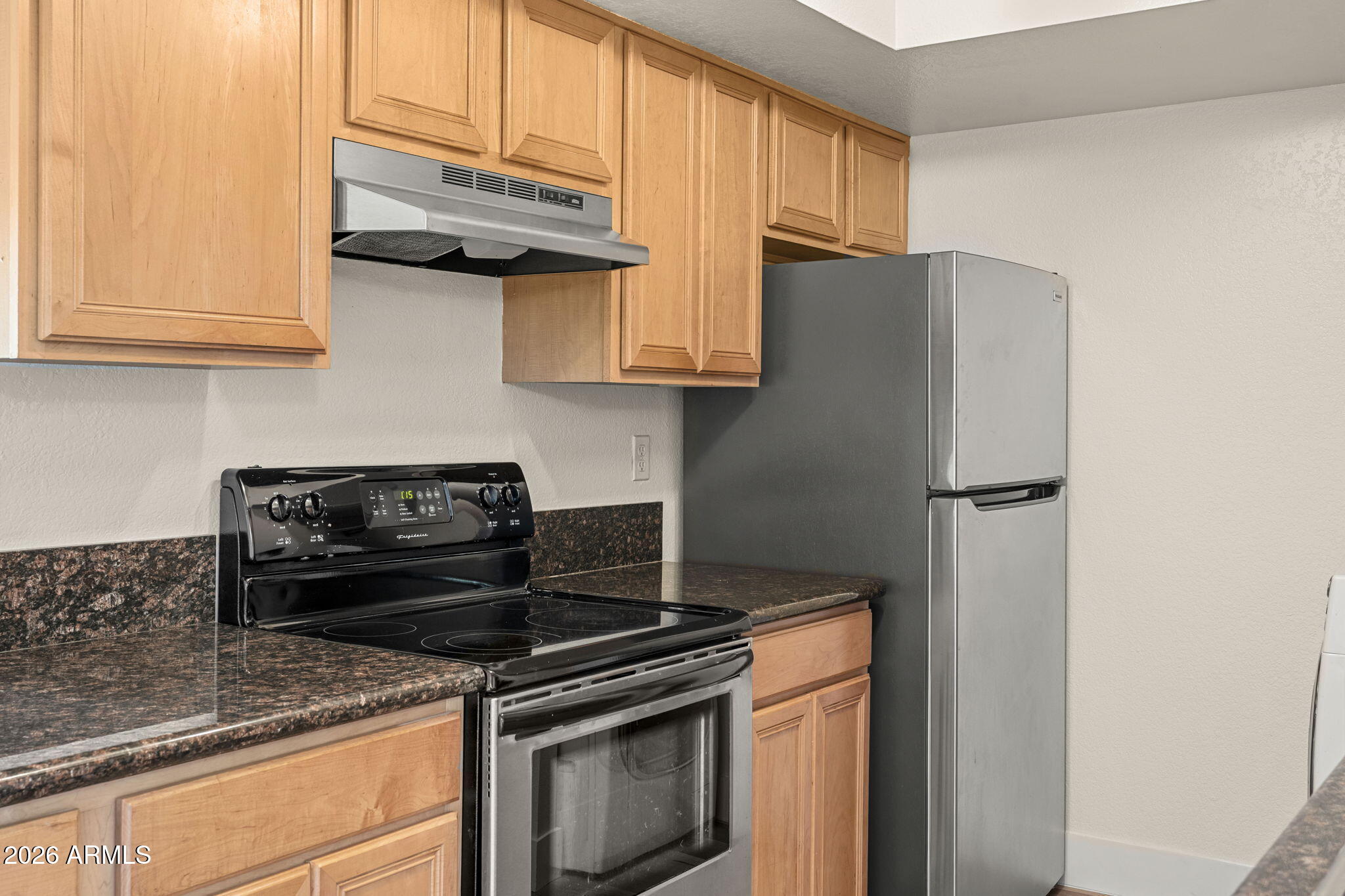 740 W ELM Street 207