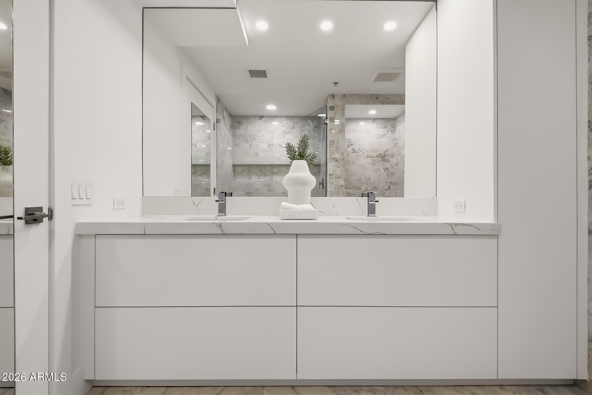 7137 E RANCHO VISTA Drive 7008