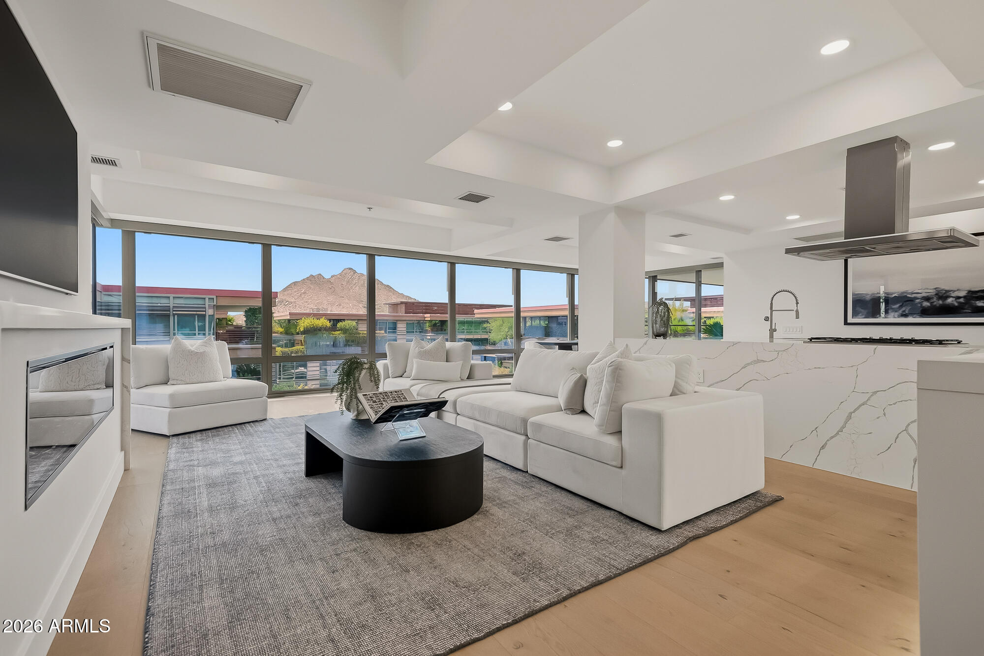7137 E RANCHO VISTA Drive 7008