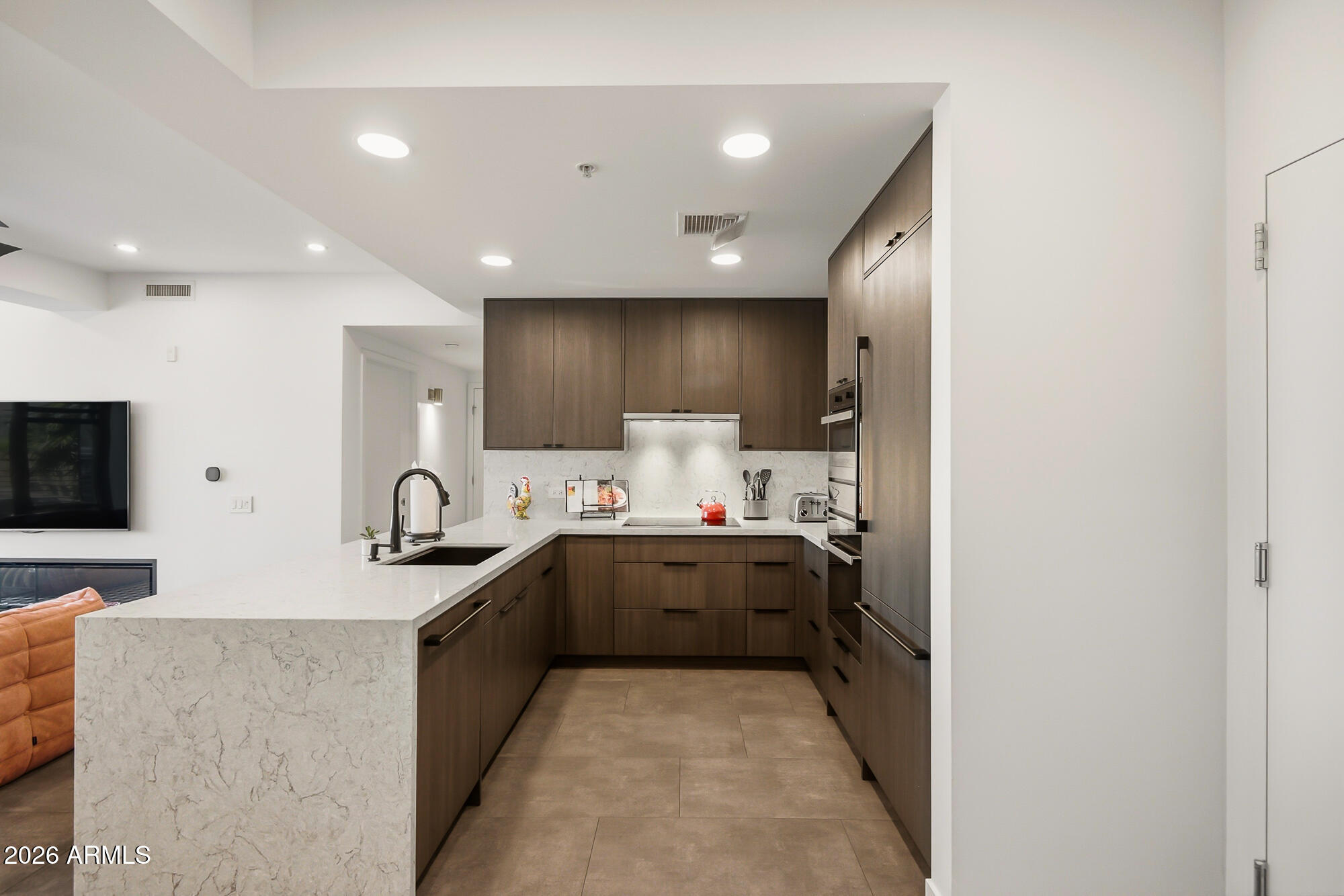 7167 E RANCHO VISTA Drive 4010