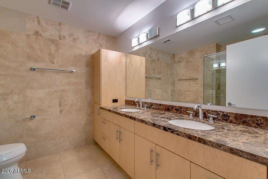 7131 E RANCHO VISTA Drive 3001