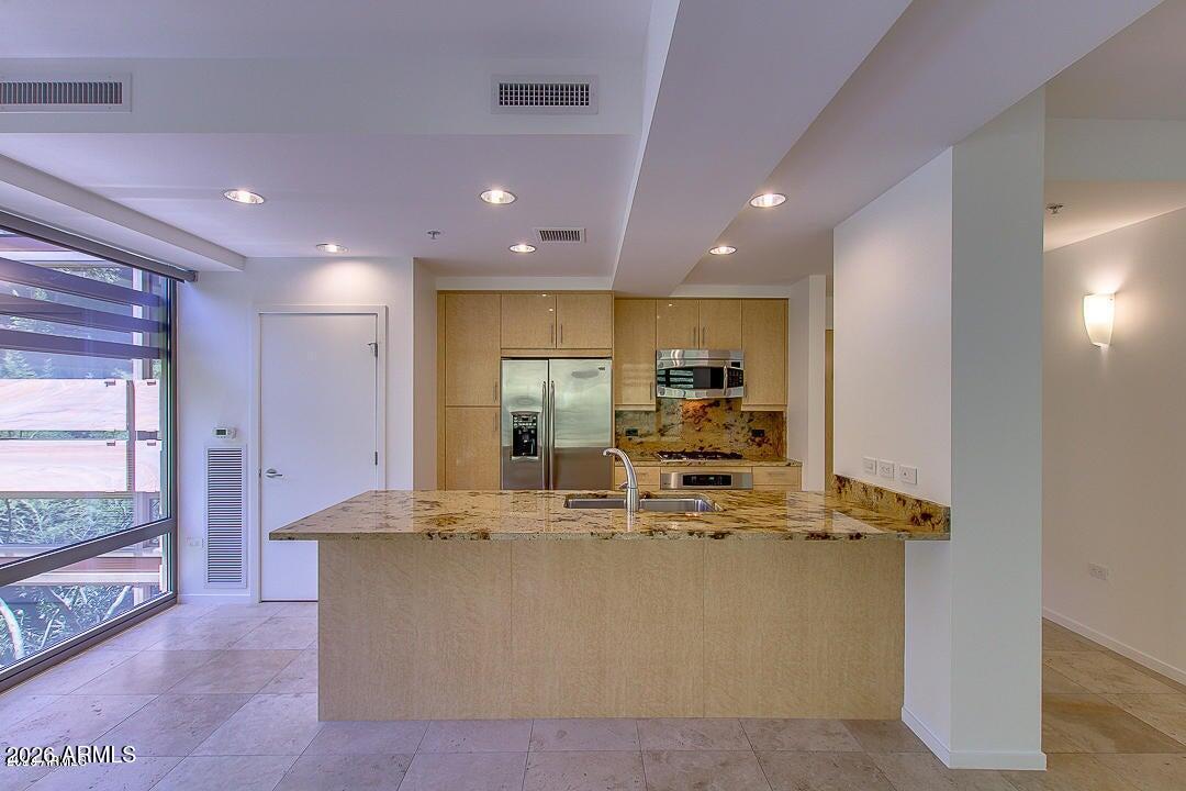 7131 E RANCHO VISTA Drive 3001