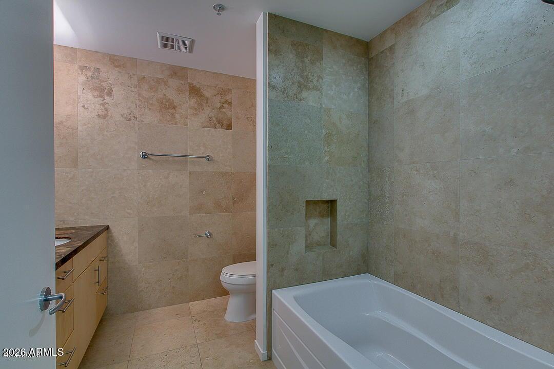 7131 E RANCHO VISTA Drive 3001