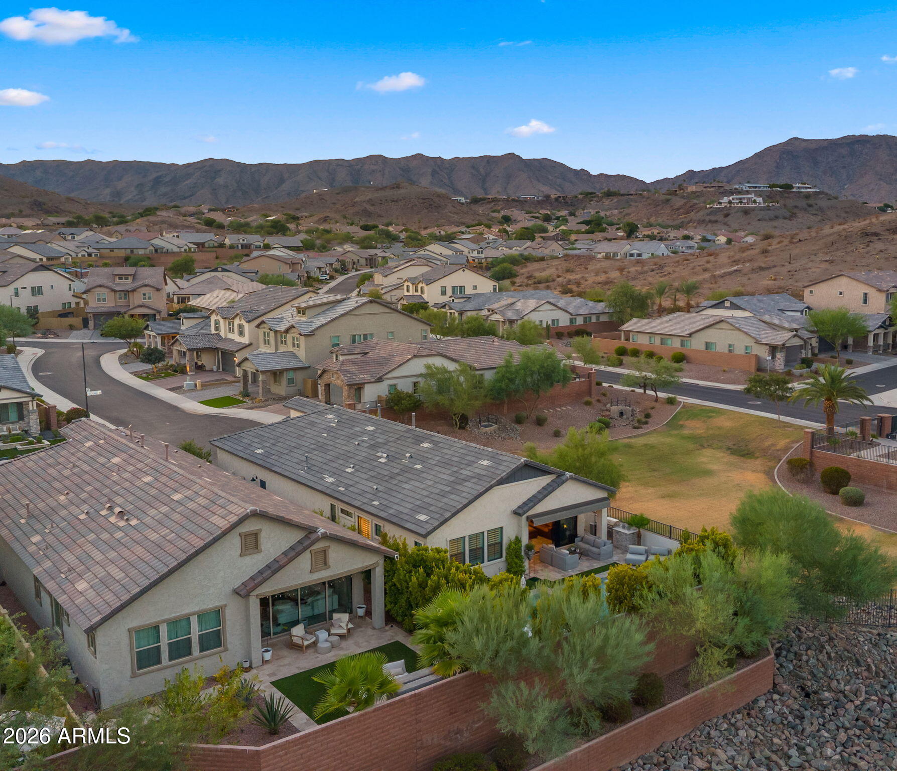 851 E DEER CREEK Road