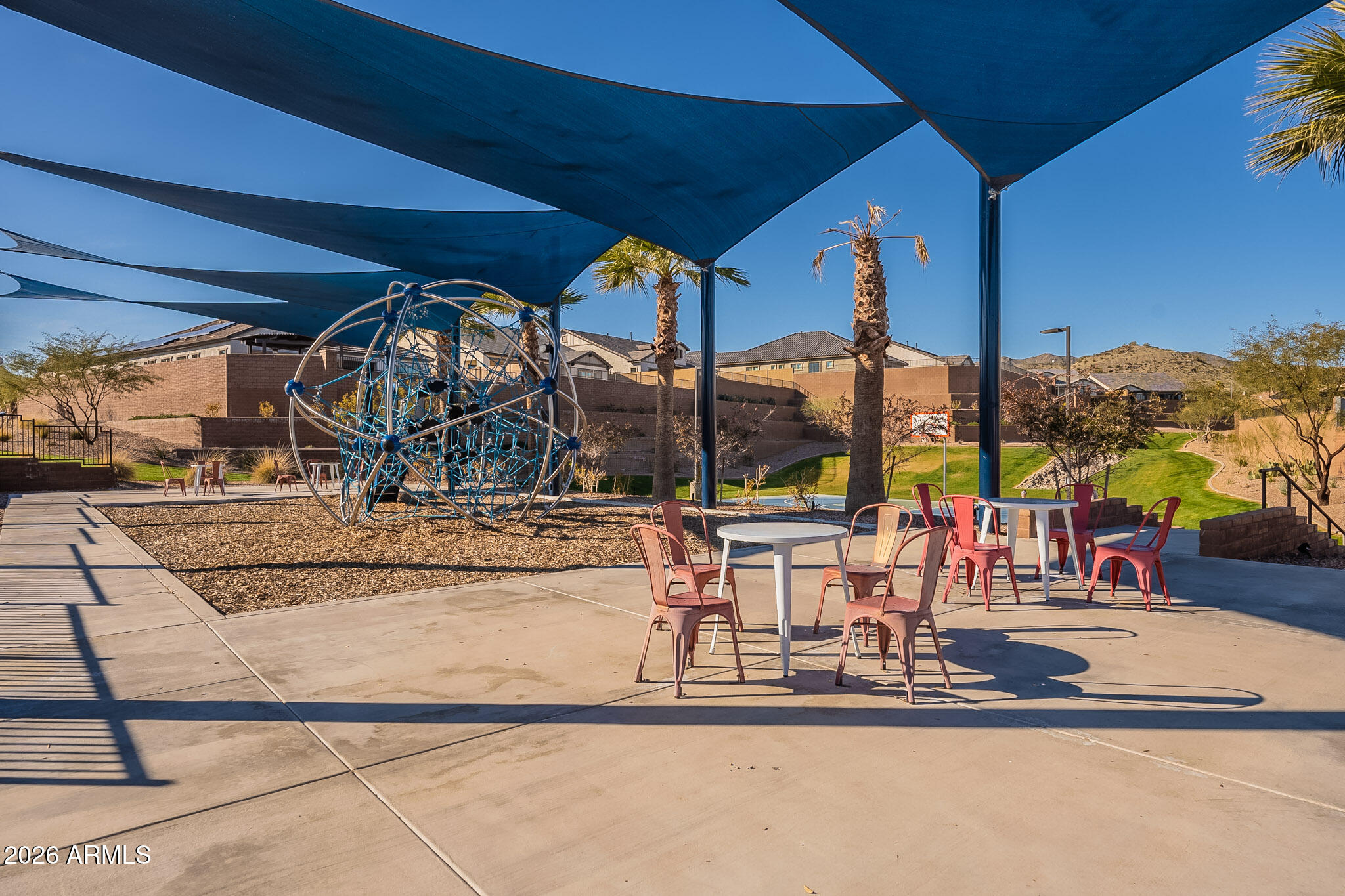 851 E DEER CREEK Road