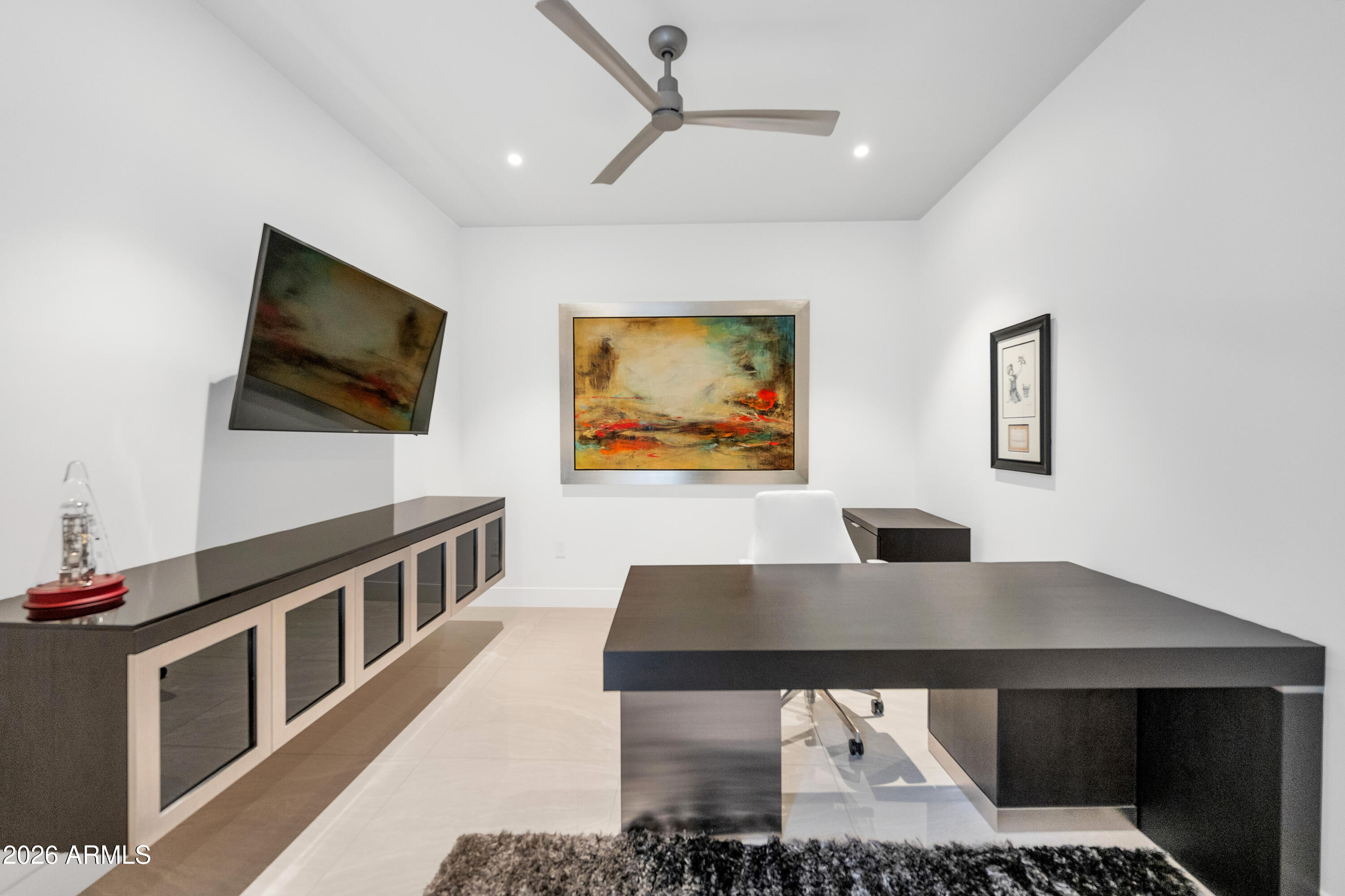 3801 N GOLDWATER Boulevard 402