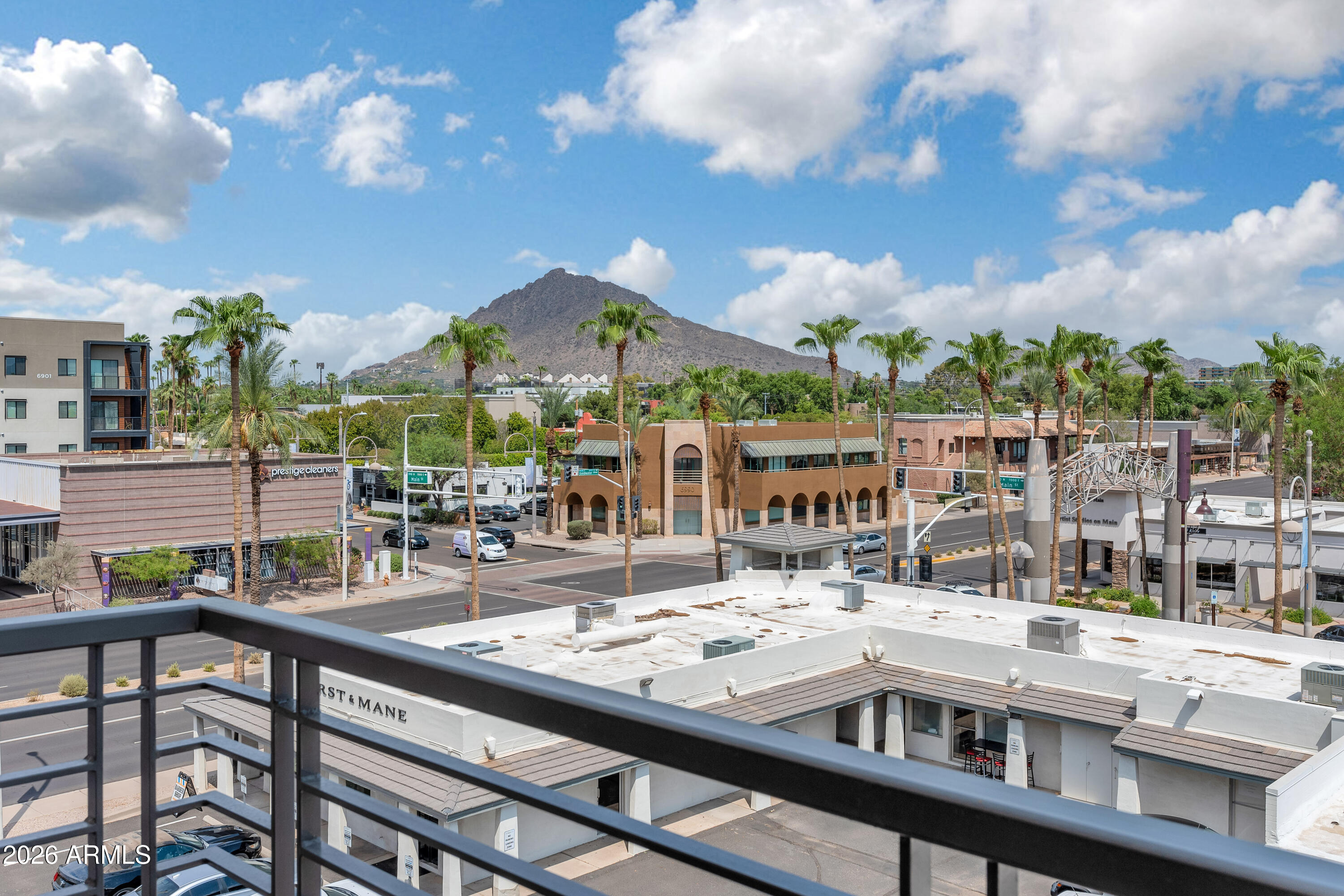 3801 N GOLDWATER Boulevard 402