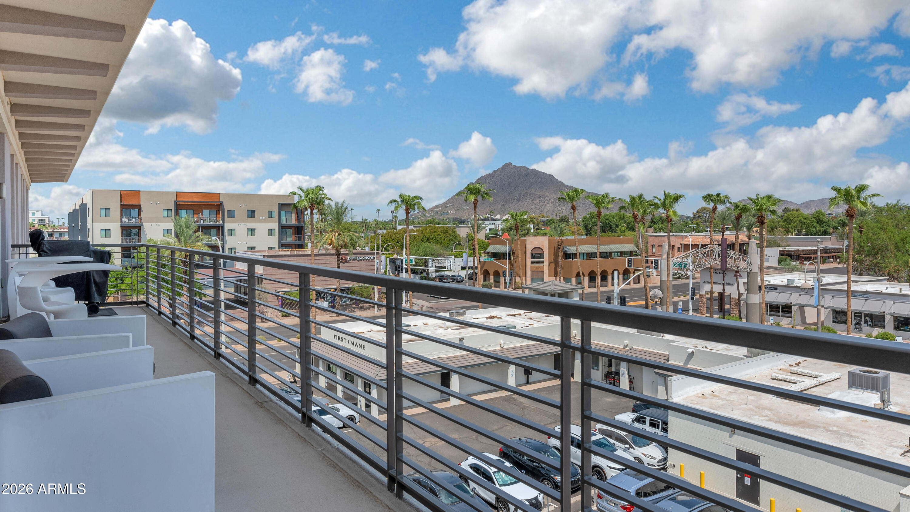 3801 N GOLDWATER Boulevard 402