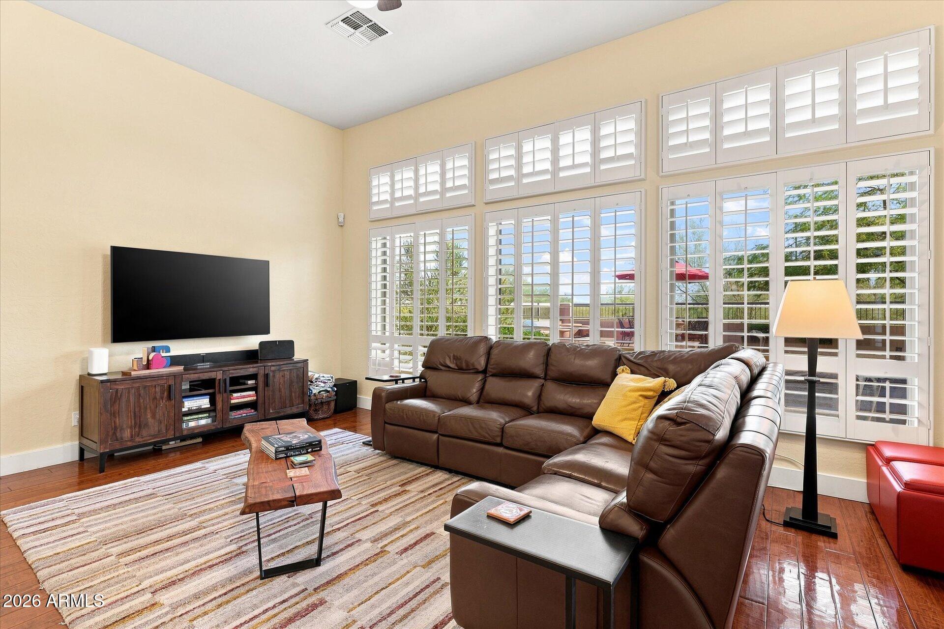 7963 E SUGARLOAF Circle