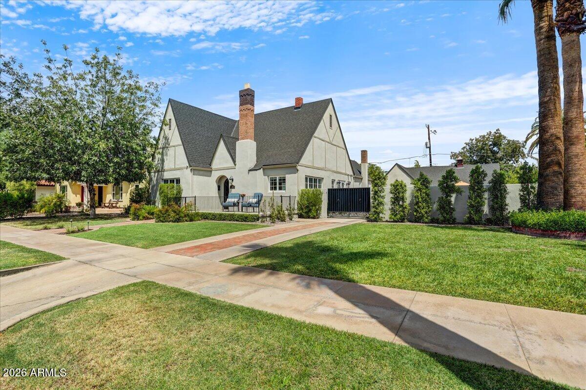 324 W MONTE VISTA Road