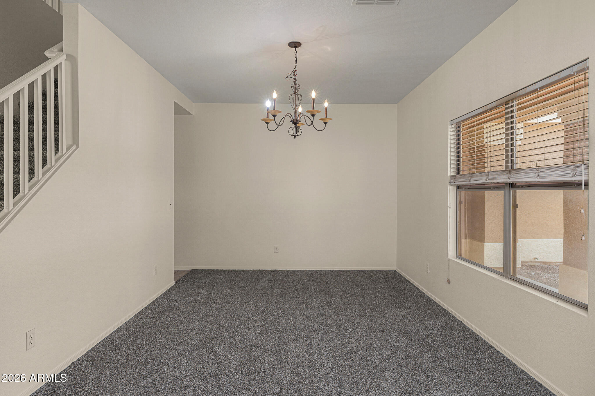 1226 E GWEN Street