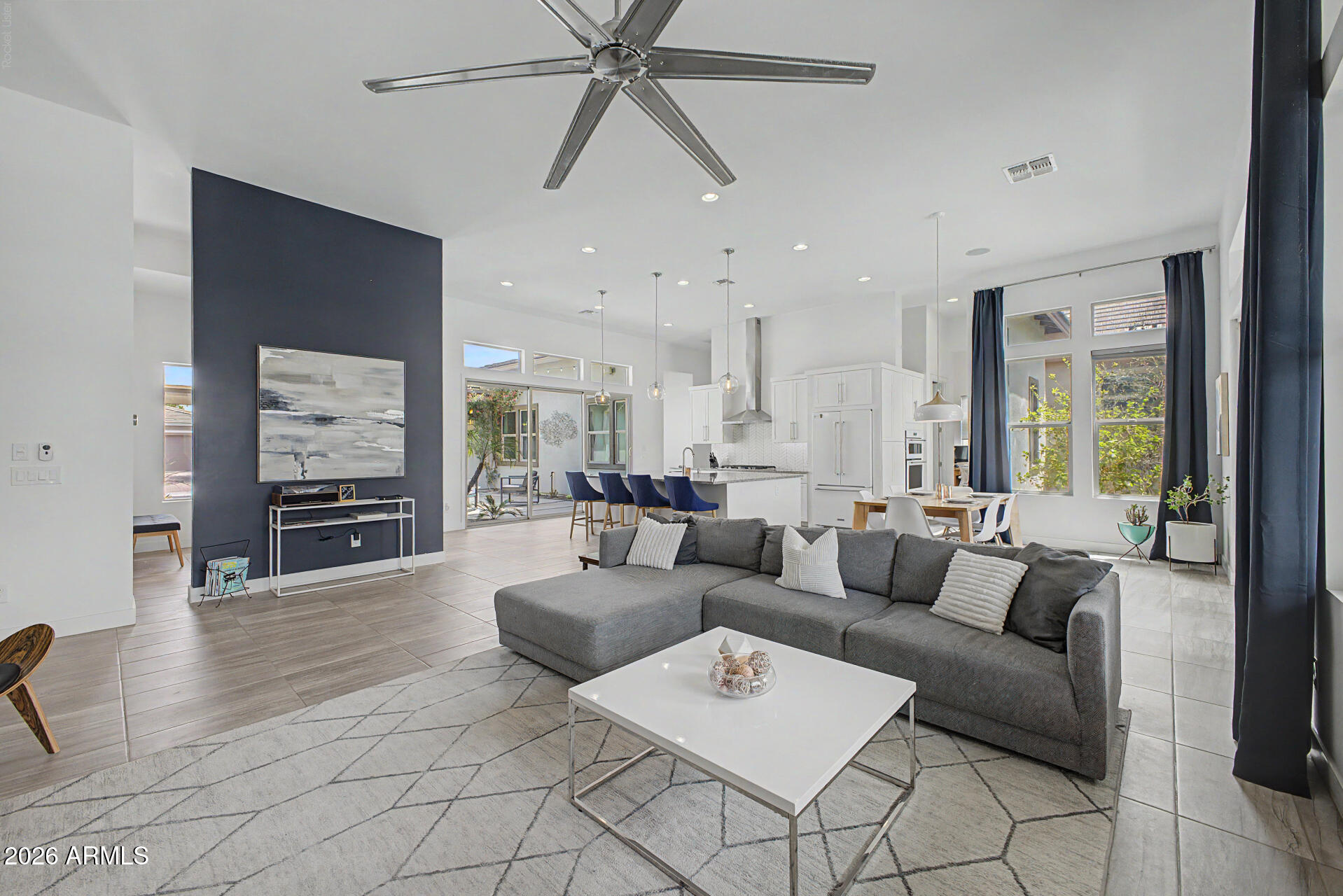 3671 E AQUARIUS Place