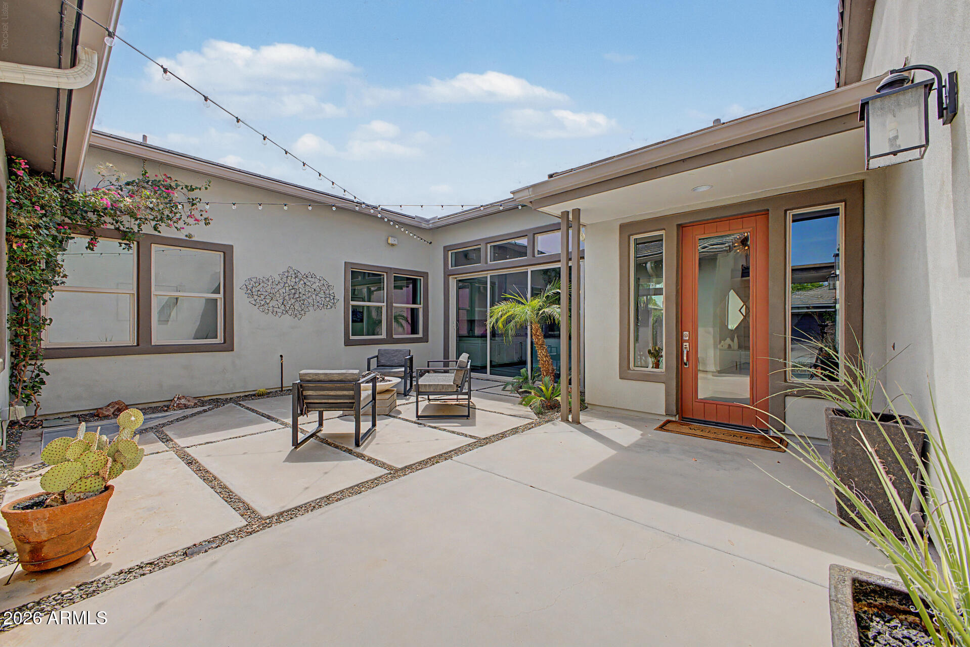 3671 E AQUARIUS Place