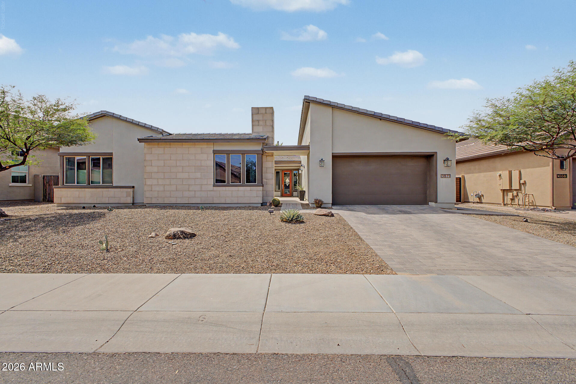 3671 E AQUARIUS Place