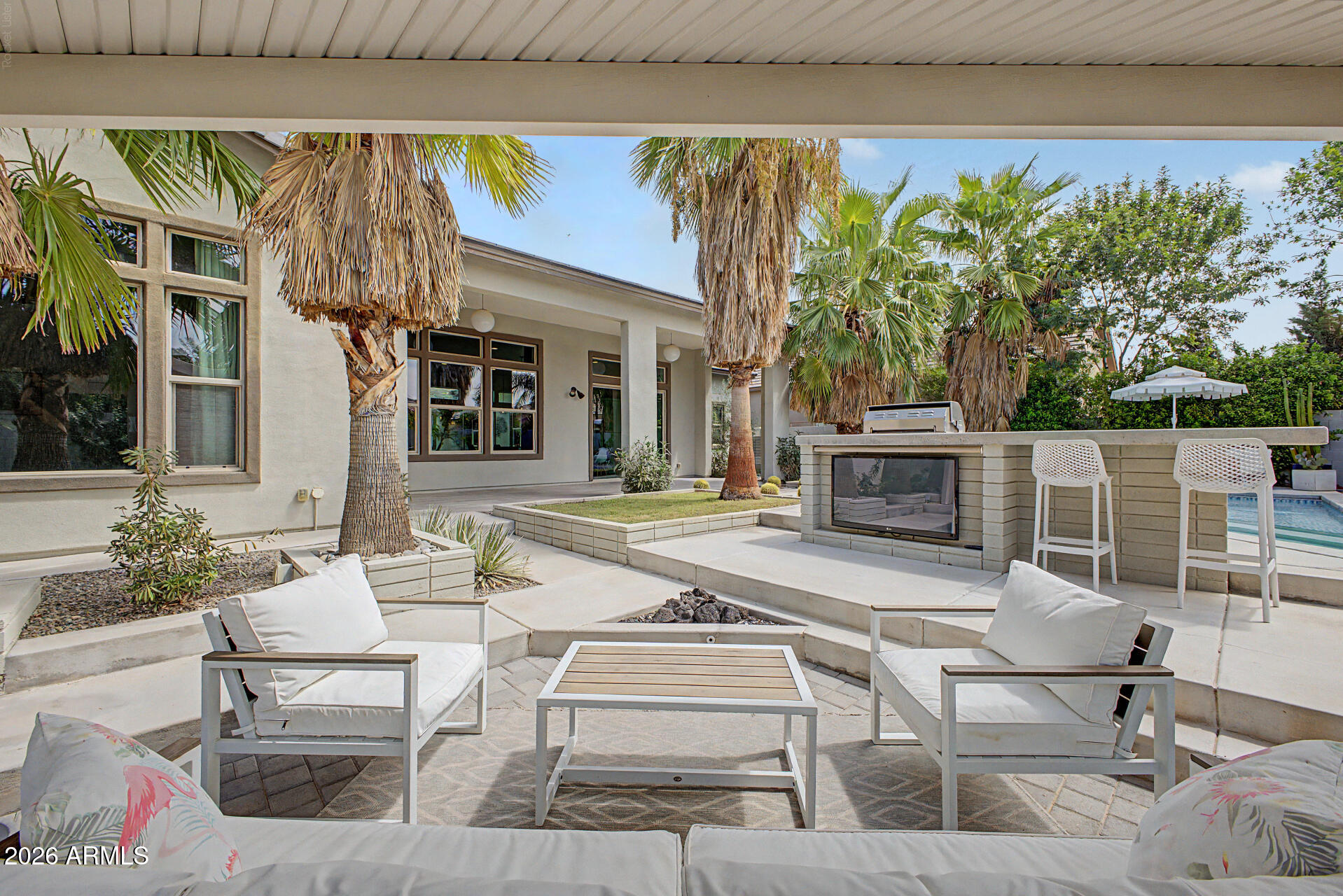3671 E AQUARIUS Place