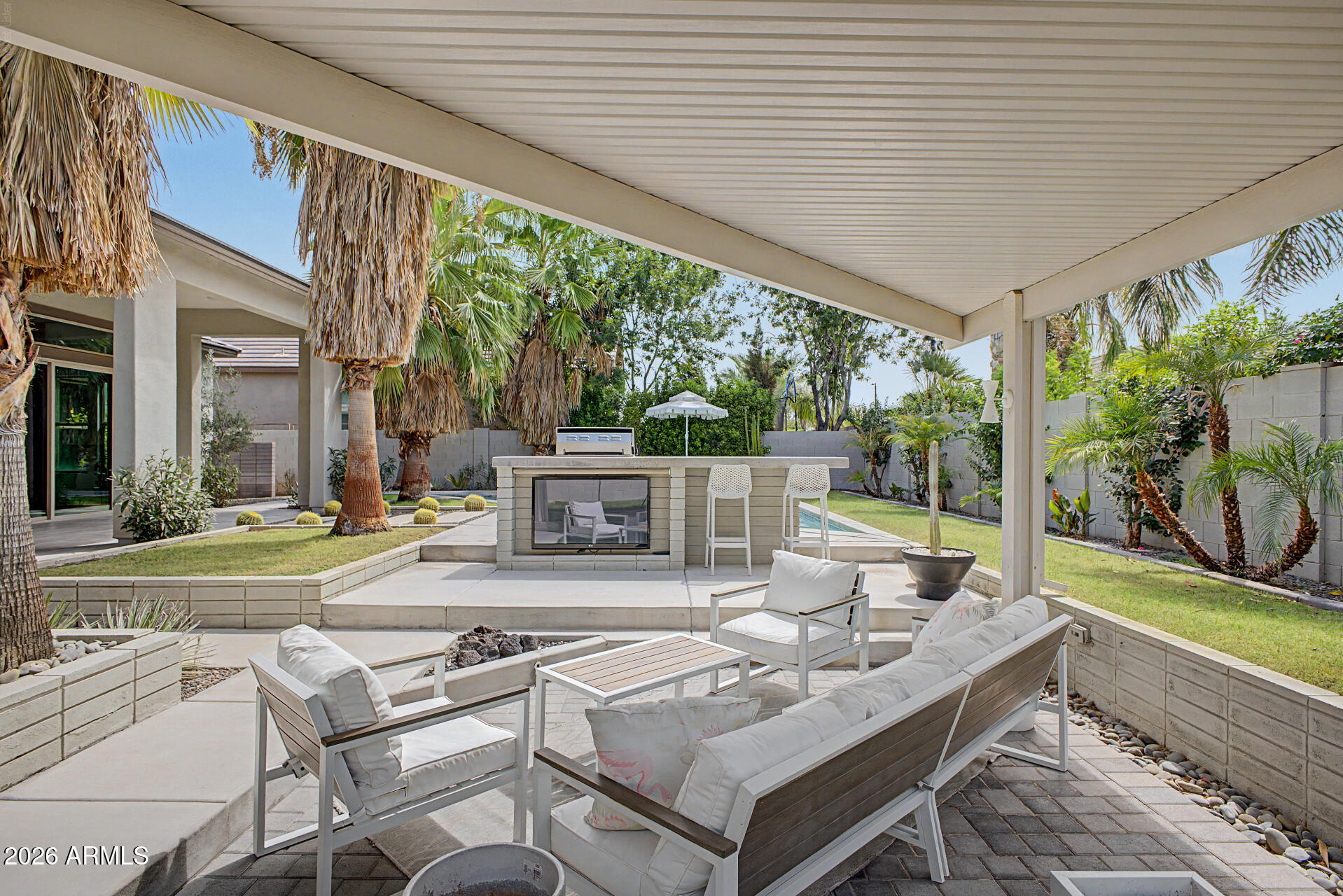 3671 E AQUARIUS Place