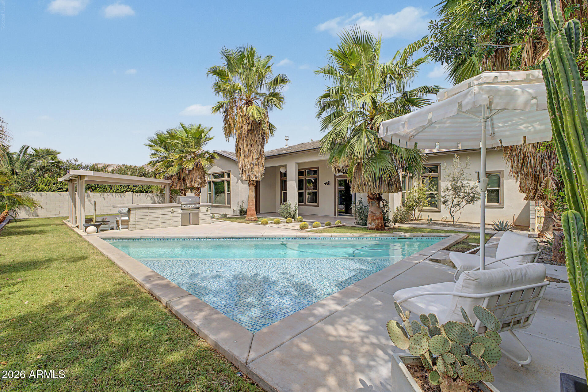 3671 E AQUARIUS Place