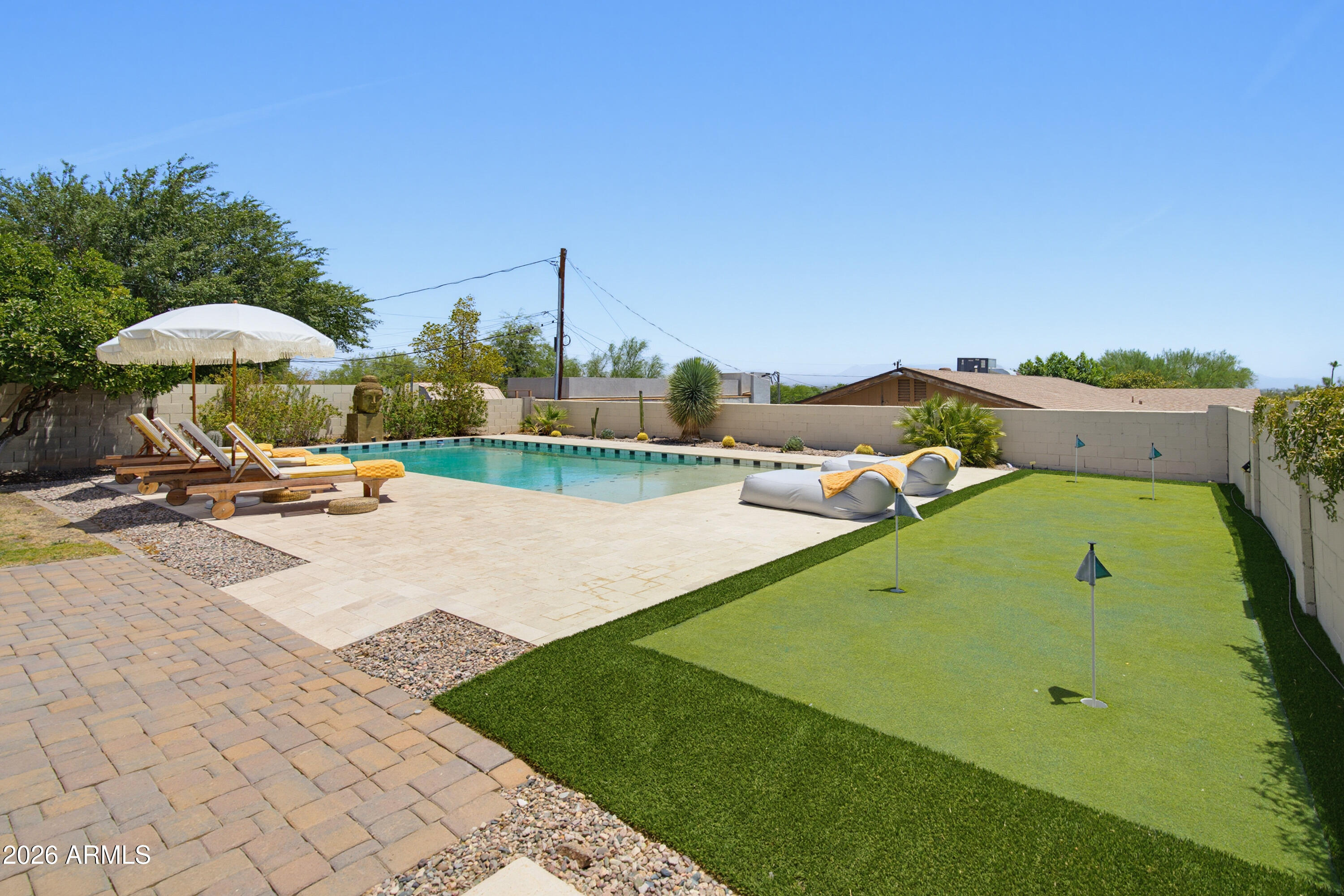 2810 E Joan D'Arc Avenue