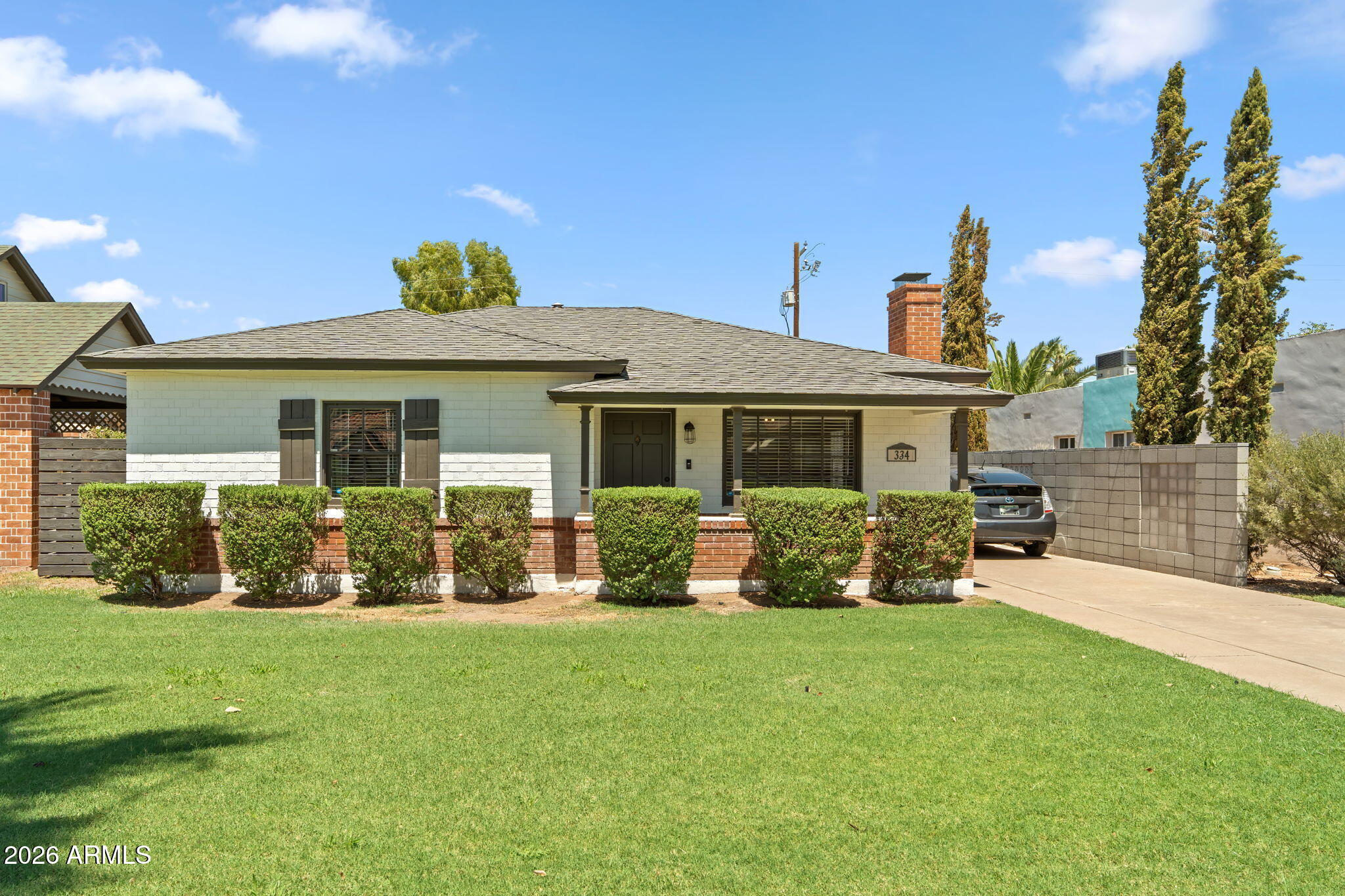 334 W Lewis Avenue