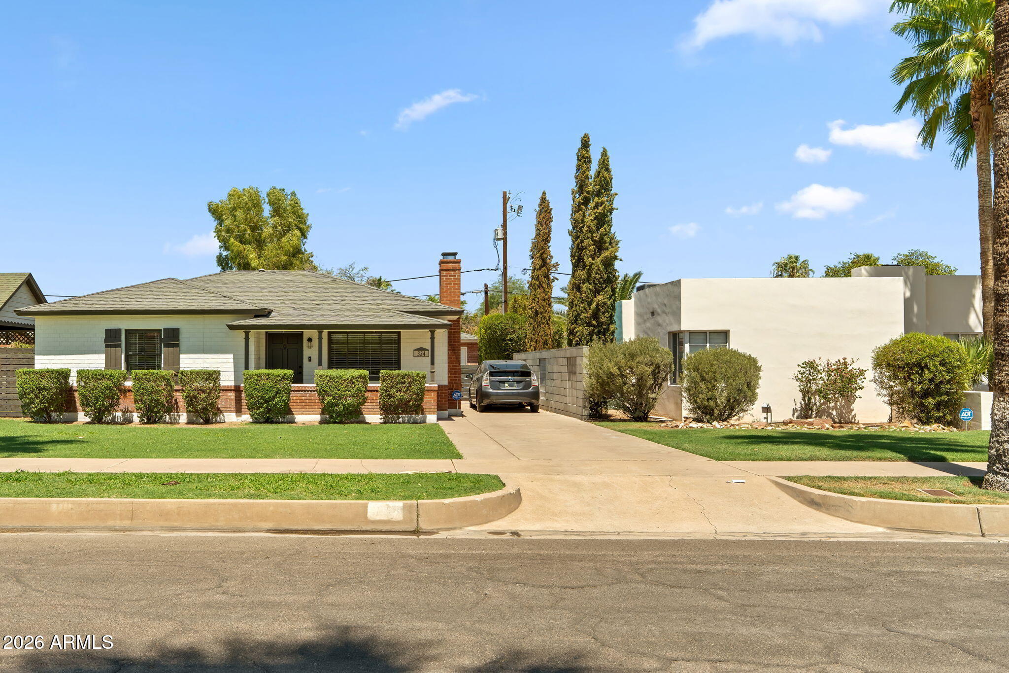 334 W Lewis Avenue