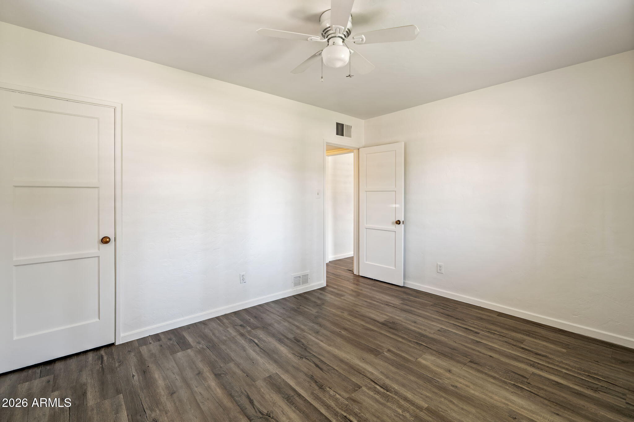 334 W Lewis Avenue