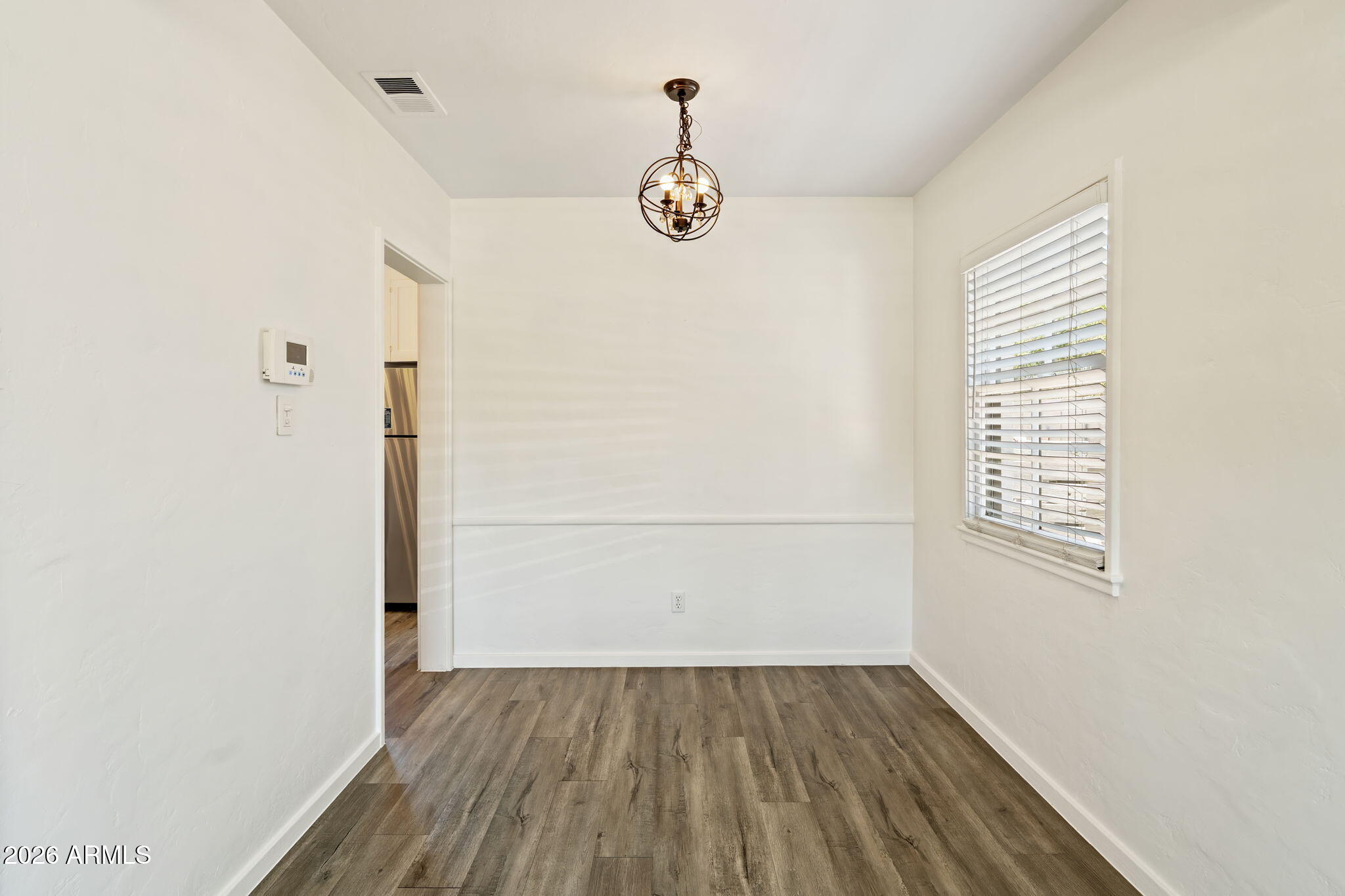 334 W Lewis Avenue