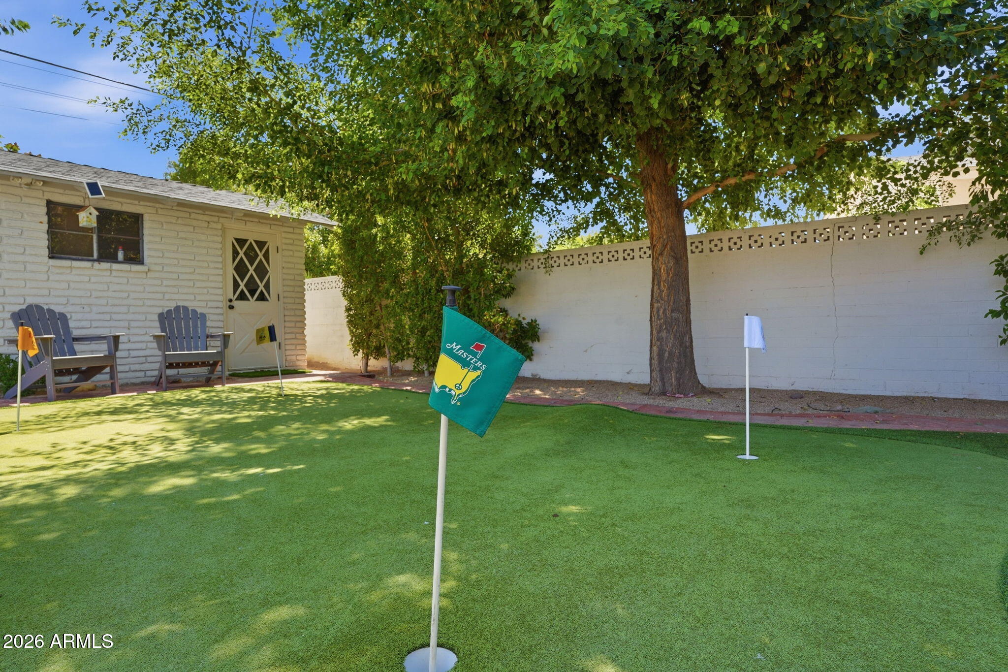 3427 E MARIPOSA Street